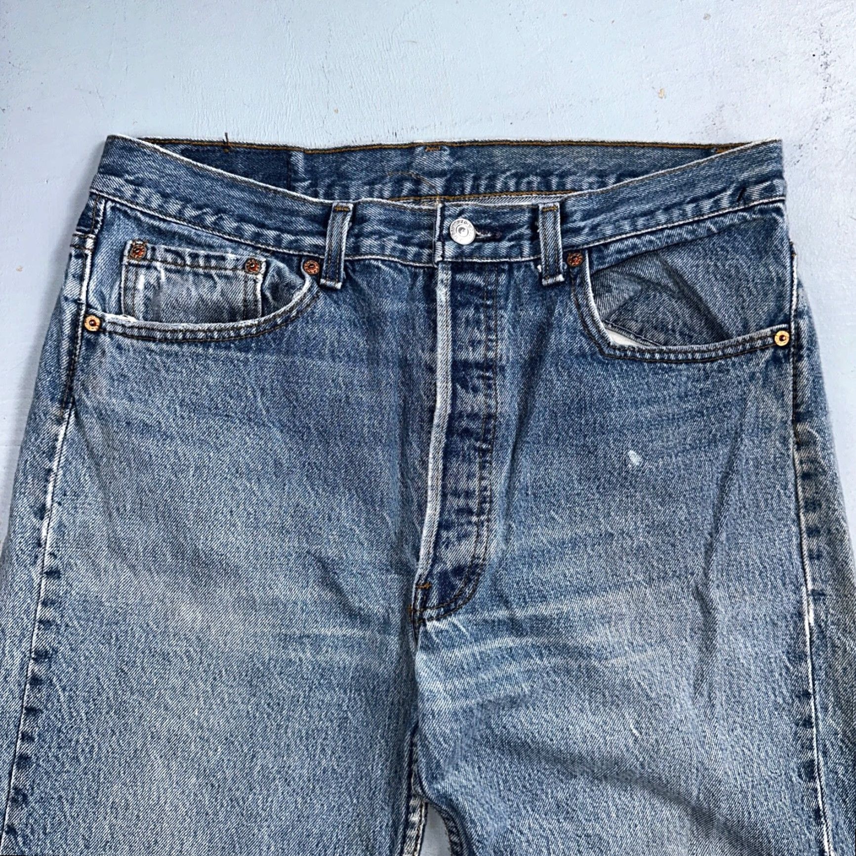 Levi's VINTAGE Levis 501 90s USA XX Straight Leg Jeans 35x36 Blue Light Wash 32x32 Men Size US 35 - 2 Thumbnail