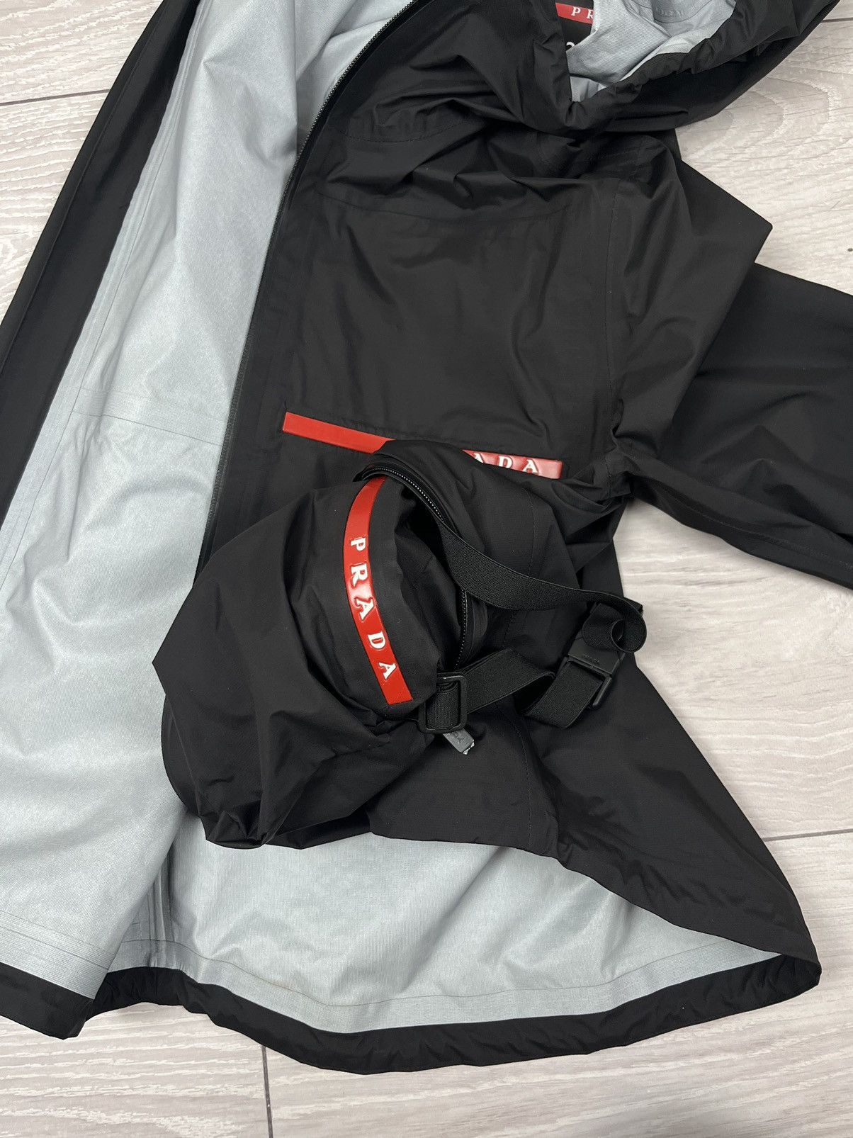 Prada Prada Linea Rossa Black Red Tab Ski Jacket Womens XS Size XS / US 0-2 / IT 36-38 - 20 Thumbnail