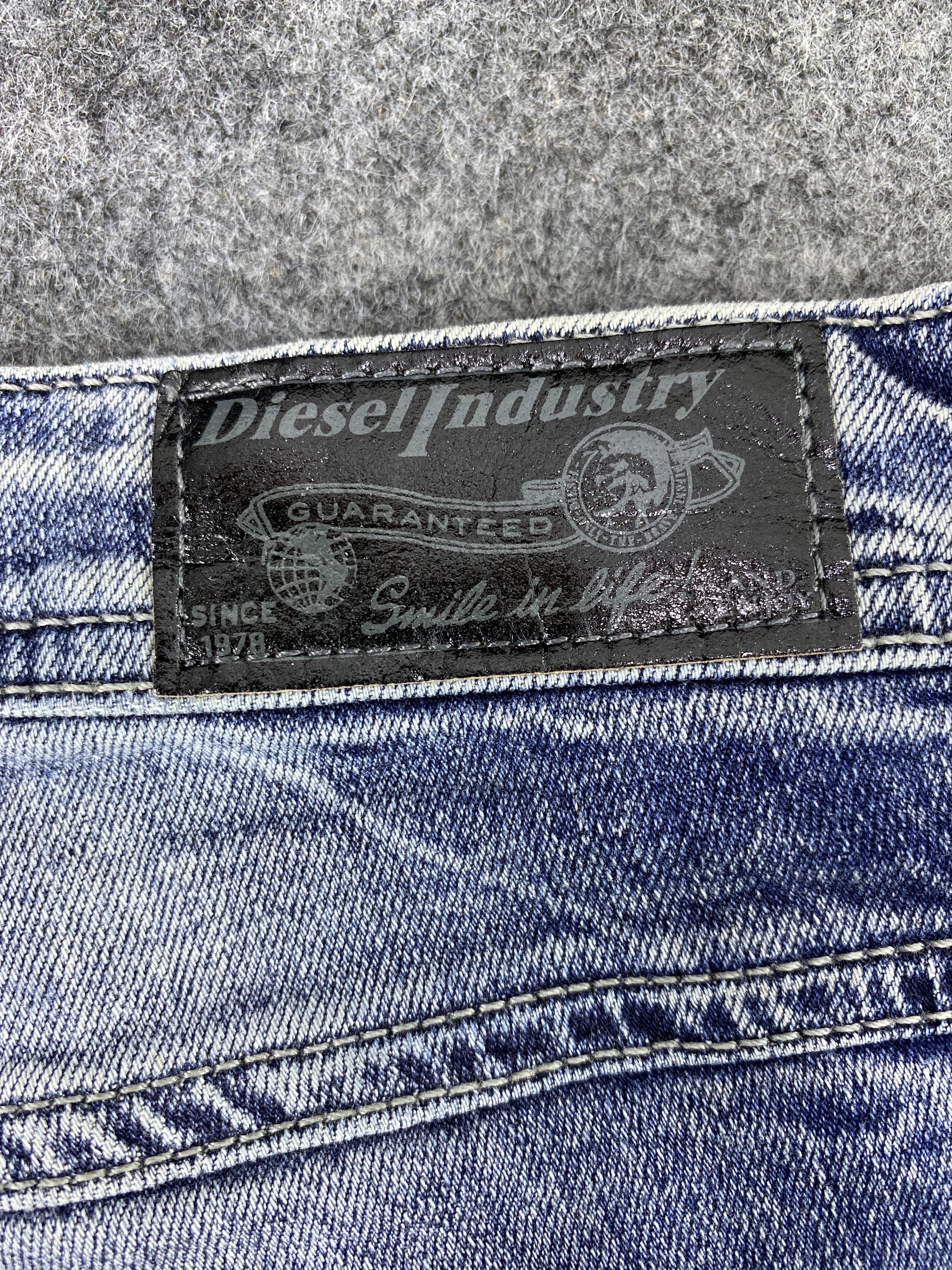 Diesel Diesel Kid Distressed Blue Wash Jeans - J1072 Size US 27 - 14 Thumbnail