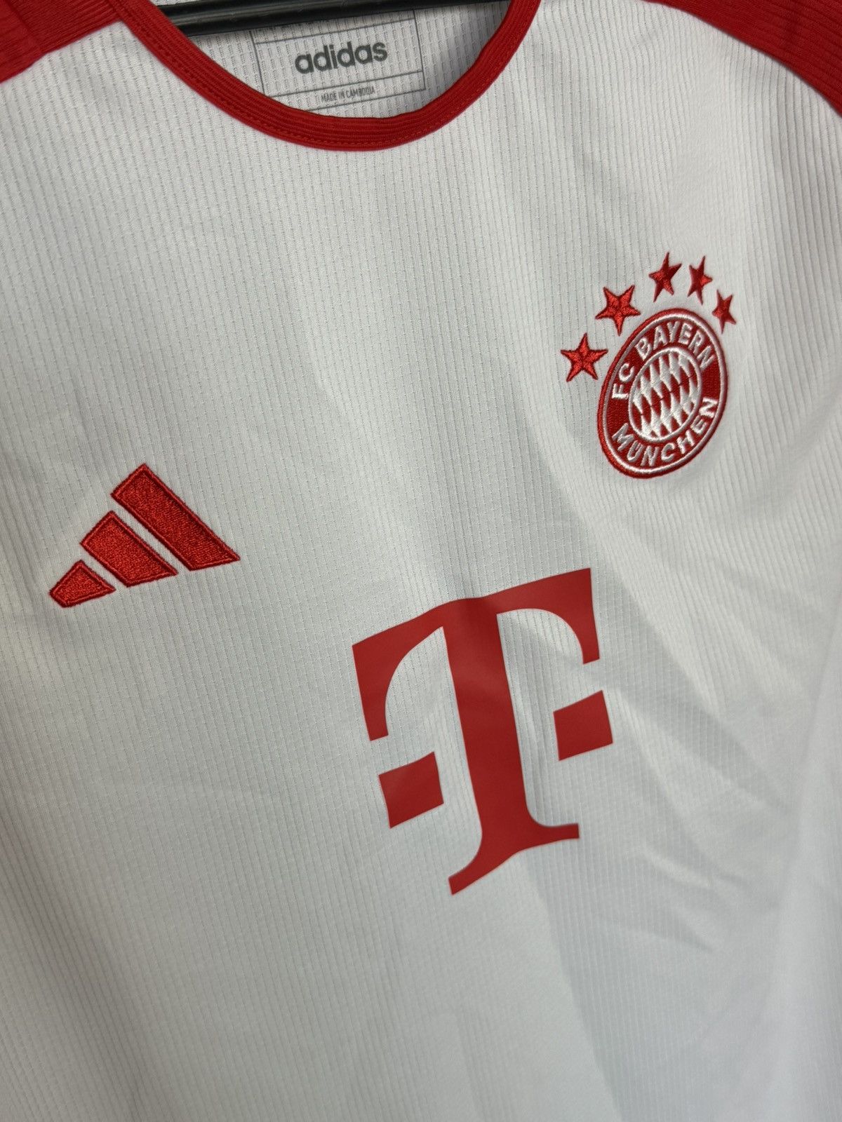 Adidas KIDS Bayern Munchen 23/24 Home Football Jersey T-Shirt Size US XS / EU 42 / 0 - 3 Thumbnail