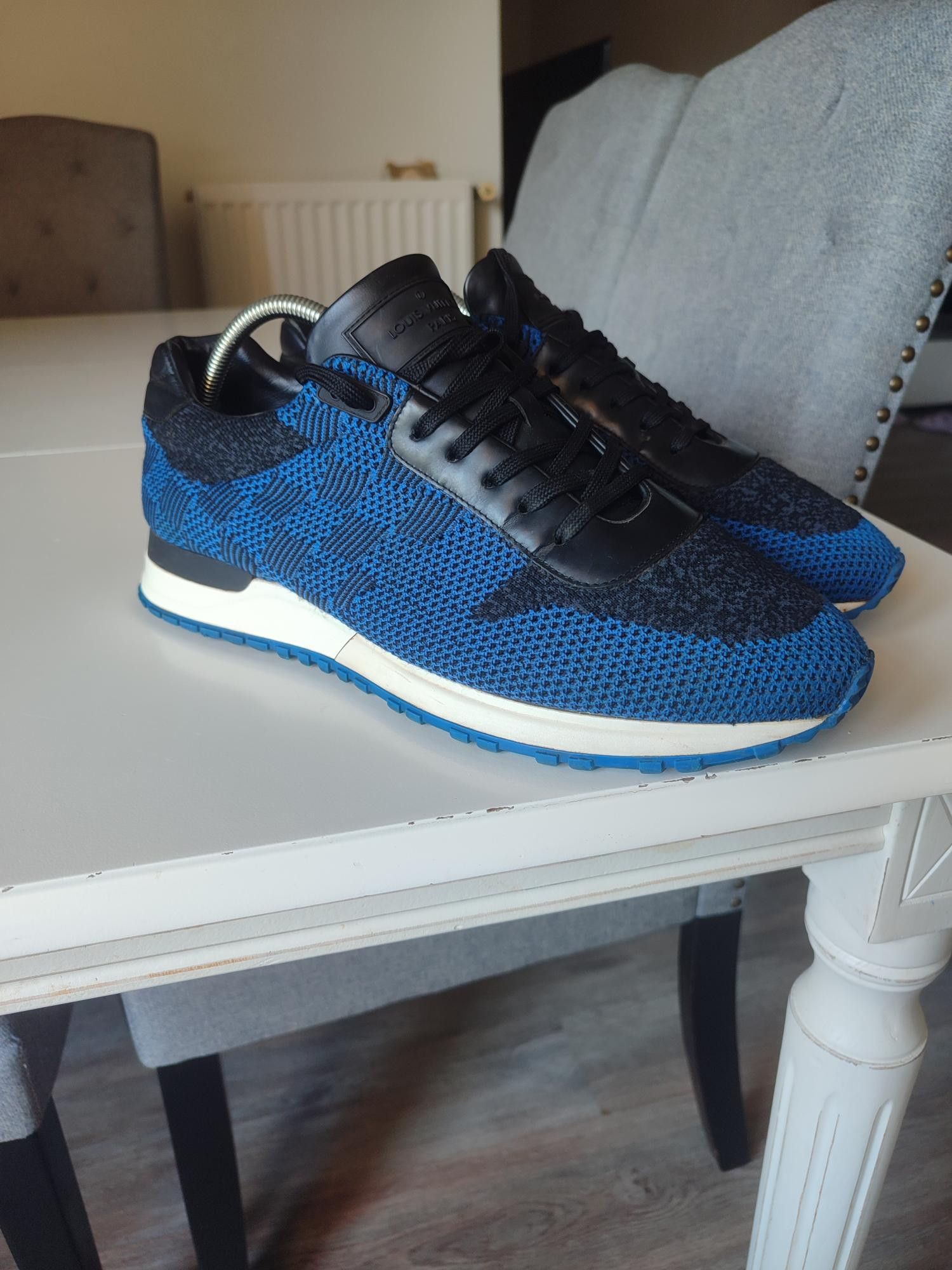 Louis Vuitton BASKETS LOUIS VUITTON RUNNER ACTIVE Size US 10 / EU 43 - 8 Thumbnail