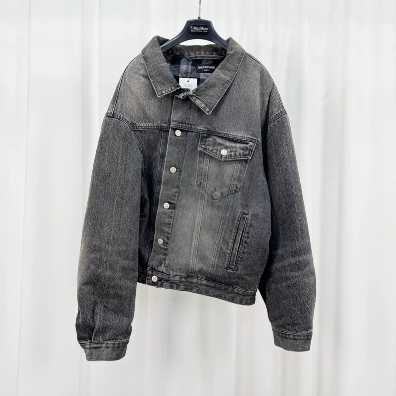 Balenciaga Balenciaga Washed Denim Cotton Jacket - dmc Size US M / EU 48-50 / 2 - 1 Thumbnail