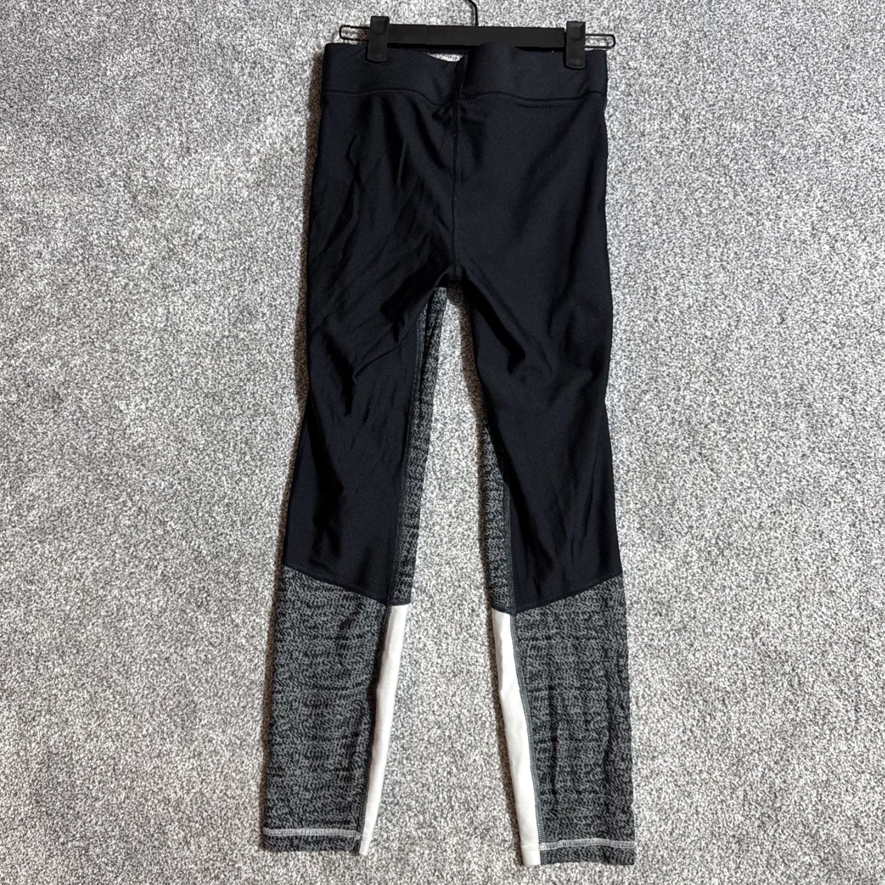 Under Armour Under Armour HeatGear Jacquard Ankle Crop Womens Small Compression Leggings Gym & Training Running Yoga Size ONE SIZE - 6 Thumbnail