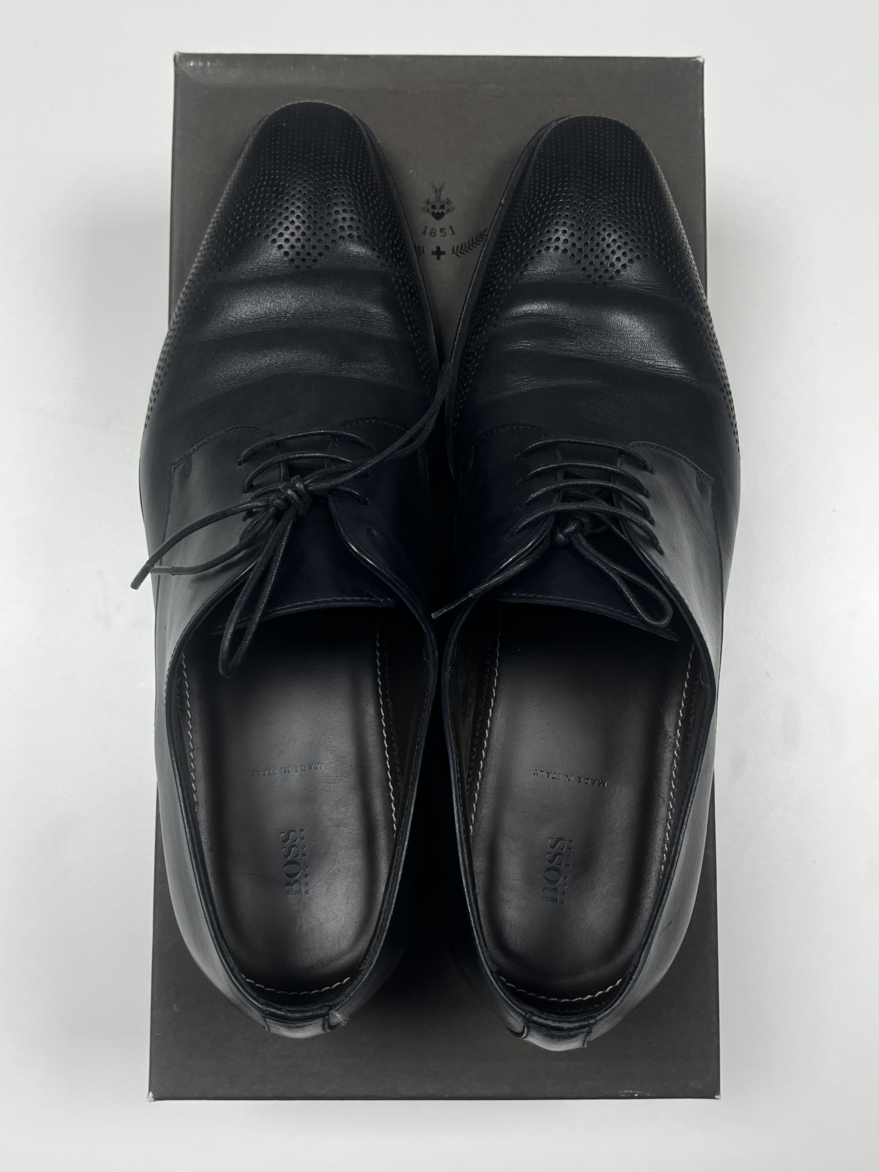 Hugo Boss Hugo Boss Lace-Up Dress Shoes Navy UK6(like eu41) Size US 7 / EU 40 - 1 Thumbnail