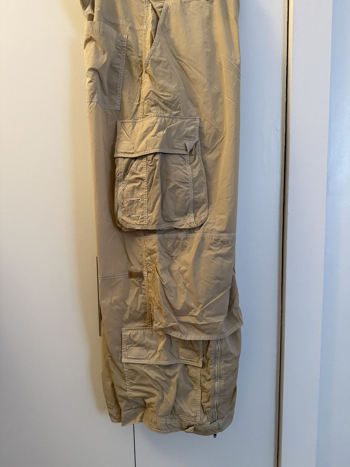 Hed Mayner Hed Mayner oversized raver pant/elephant $1599 Size US 32 / EU 48 - 8 Thumbnail