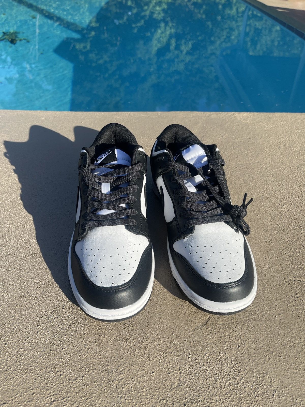 Nike Nike Dunks “Panda” Size US 8 / EU 41 - 1 Thumbnail