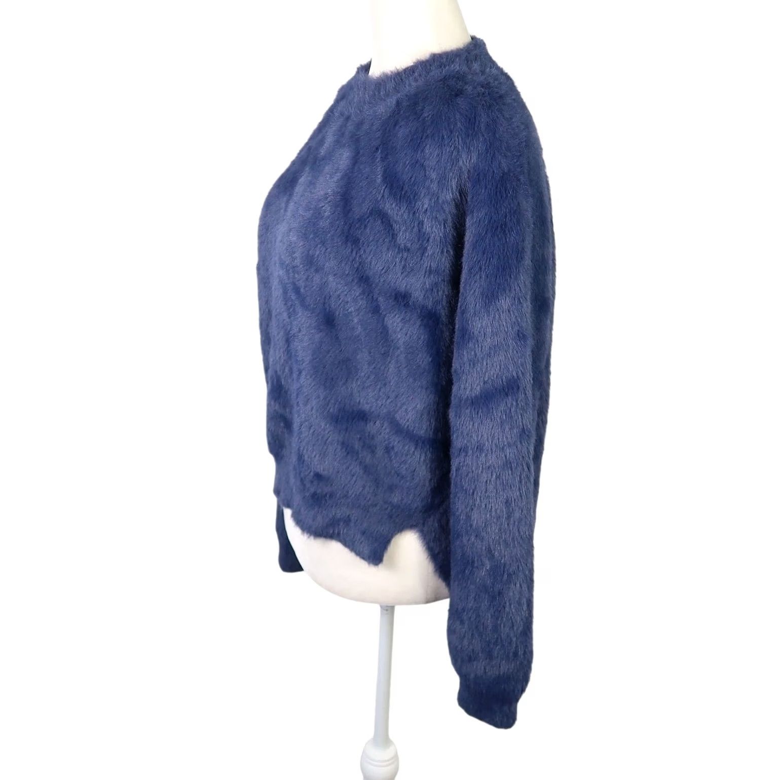 Vintage VINTAGE Navy Blue Fuzzy Faux Fur Crewneck Pullover Sweater Large Women KnIt Solid Long Sleeve Casual Size L / US 10 / IT 46 - 3 Thumbnail