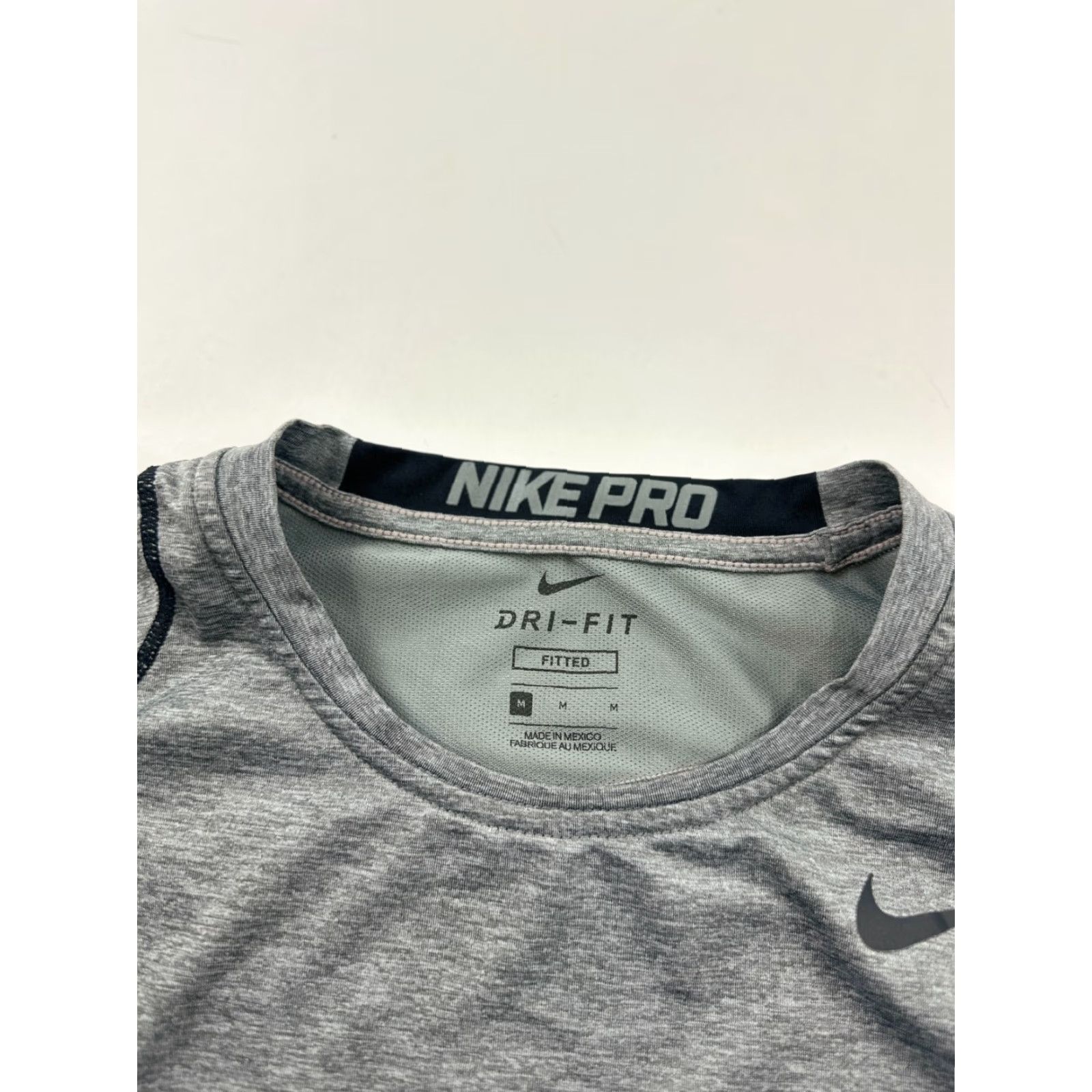 Nike Nike Pro Shirt Mens Medium Gray Heather Dri-Fit Slim Fitted Workout Training Tee Size US M / EU 48-50 / 2 - 5 Thumbnail