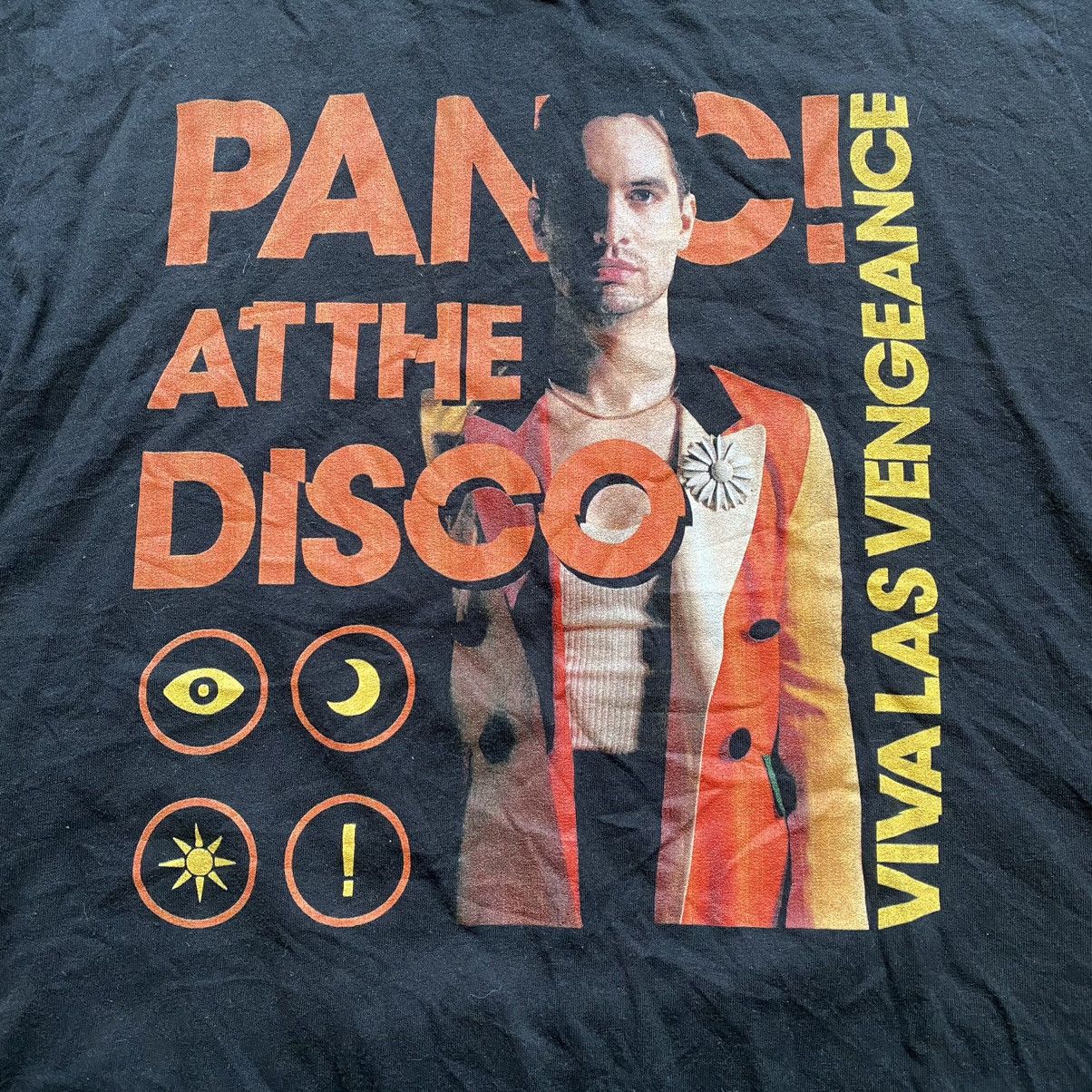 Band Tees PANIC AT THE DISCO BAND VIVA LAS VENGEANCE T SHIRT Size US M / EU 48-50 / 2 - 2 Thumbnail