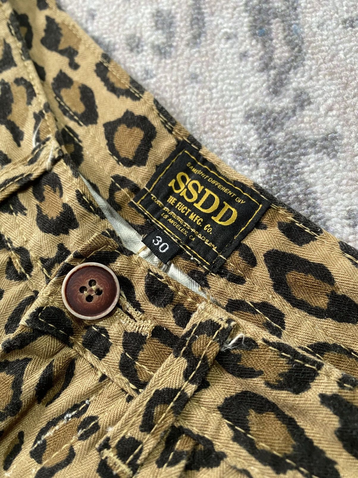 FUCT SSDD FUCT Leopard Pants Size US 30 / EU 46 - 4 Thumbnail