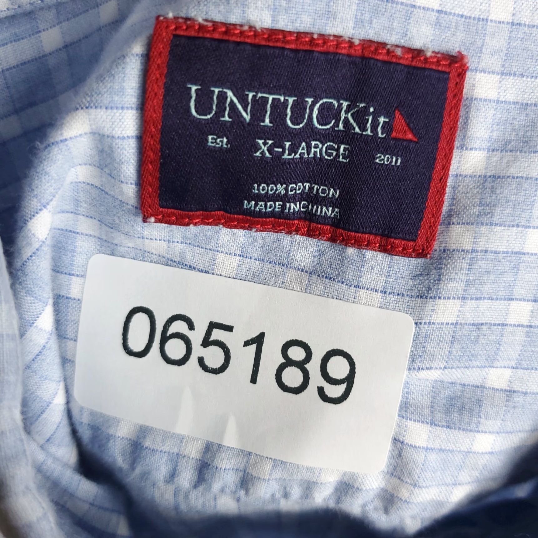 UNTUCKit UNTUCKit Shirt Mens XL Blue Plaid Button-Up Long Sleeve Casual Business Formal Party/Cocktail Travel Workwear Size US XL / EU 56 / 4 - 7 Thumbnail