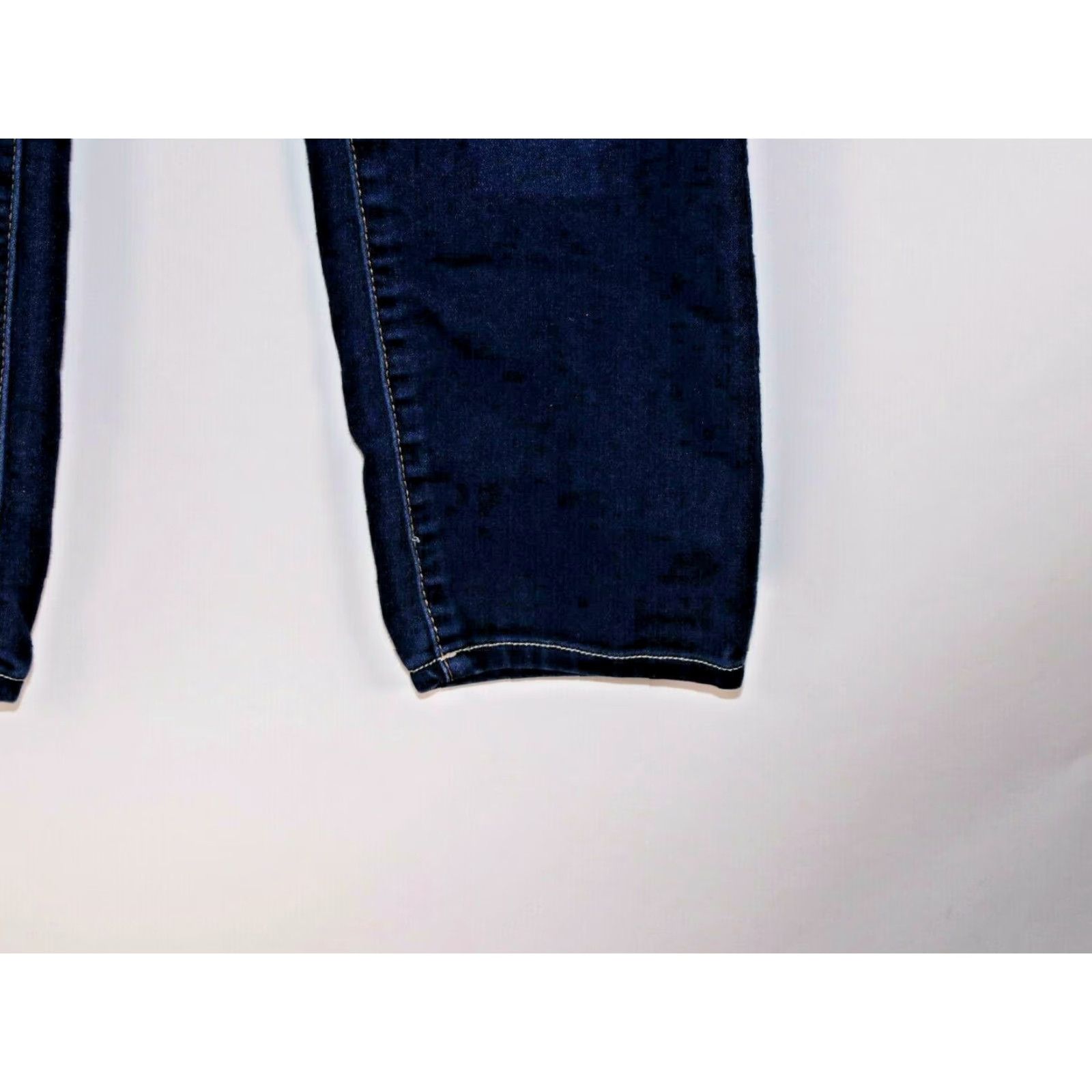 Jordache Jordache Jeans Women's Size 6 Blue Crop Super Skinny Denim 28X23 5-Pocket Logo Rise Mid Zip Size 28" / US 6 / IT 42 - 3 Thumbnail