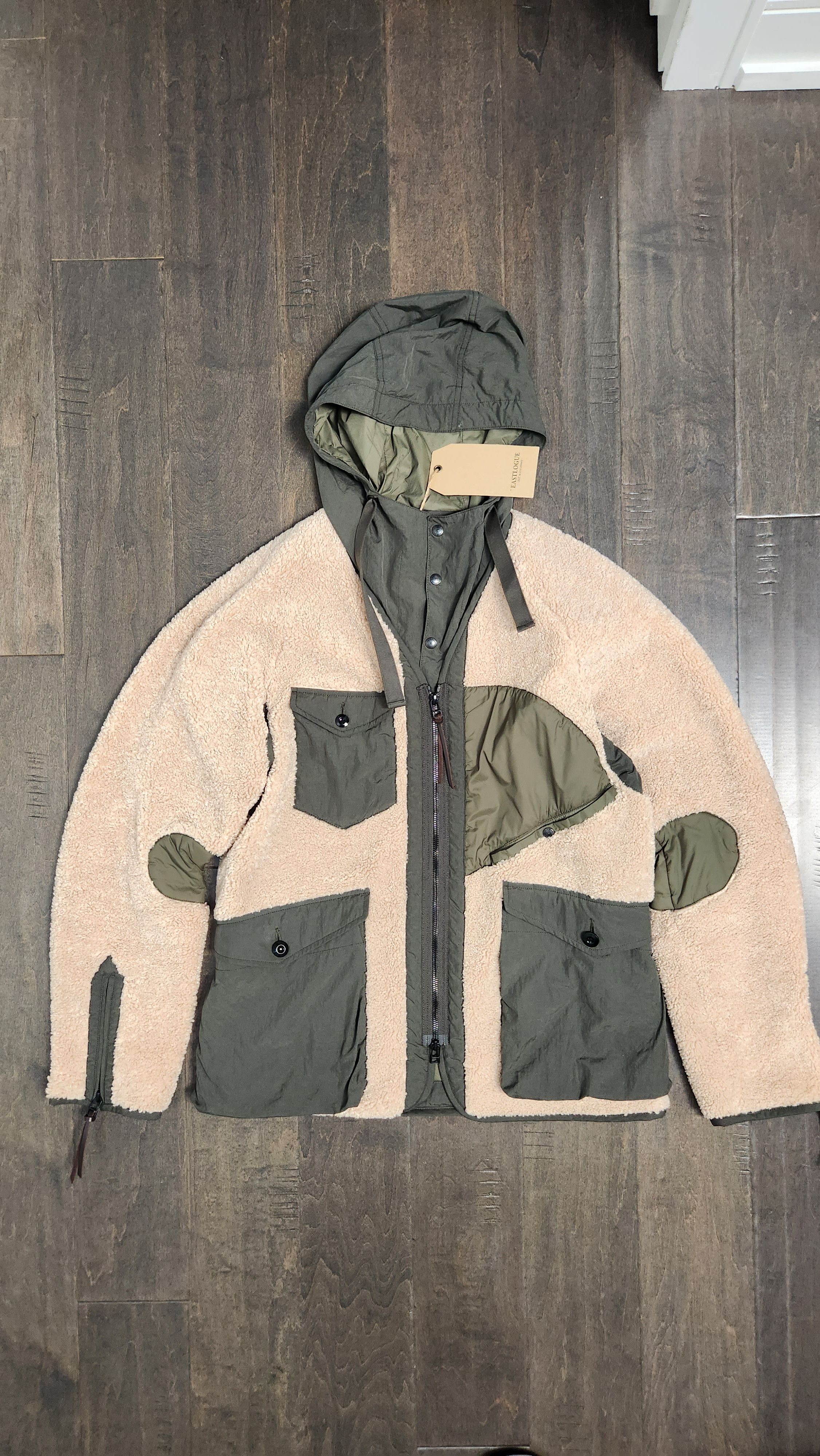 EASTLOGUE Traveller Jacket Boa Fleece Beige Olive Small Korea Size US S / EU 44-46 / 1 - 1 Thumbnail