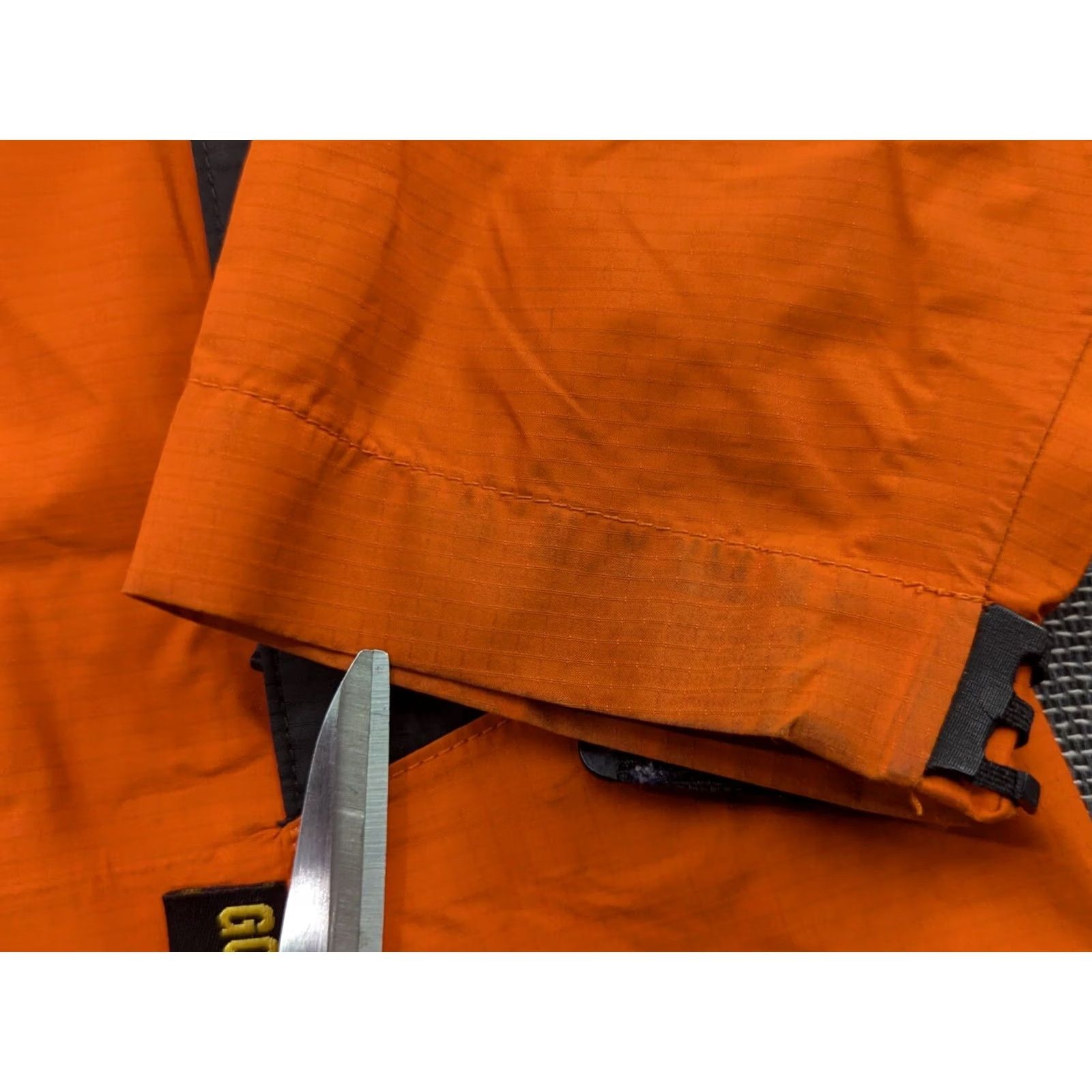 Mammut Mammut Mens L Gore-tex Paclite Shell Base Camp Rain Jacket Windbreaker Orange Jacket Mens L Outdoor Waterproof Hooded Full Zip Lightweight Windbreaker Size US L / EU 52-54 / 3 - 4 Thumbnail