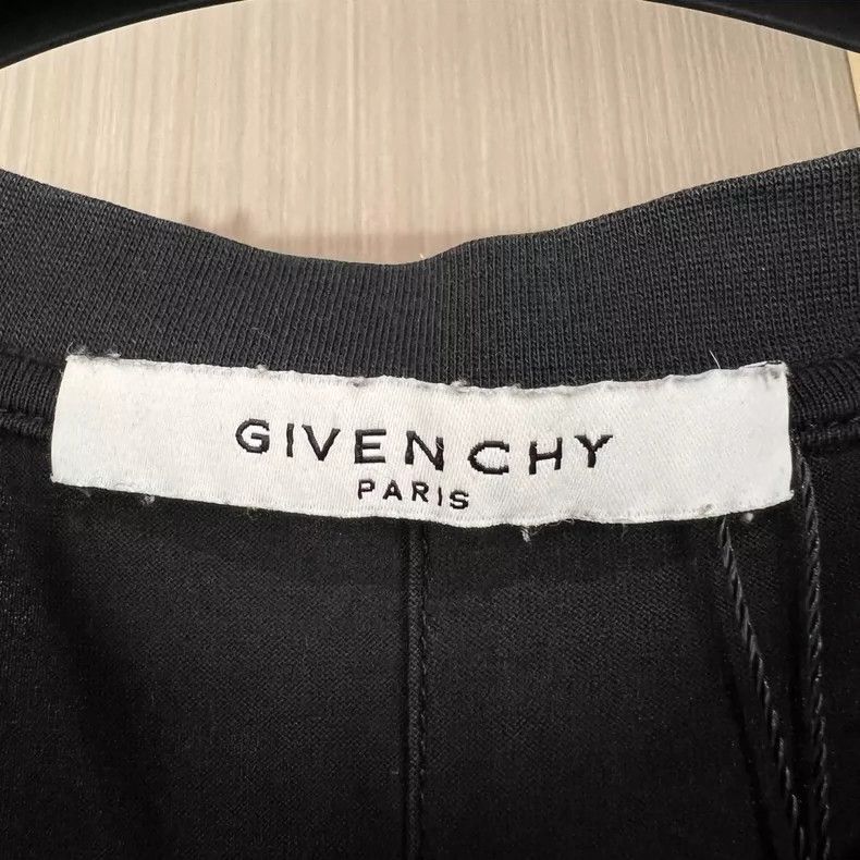 Givenchy Givenchy Givenchy Dog Print Short Sleeve TShirt -2507 Size US XS / EU 42 / 0 - 6 Thumbnail