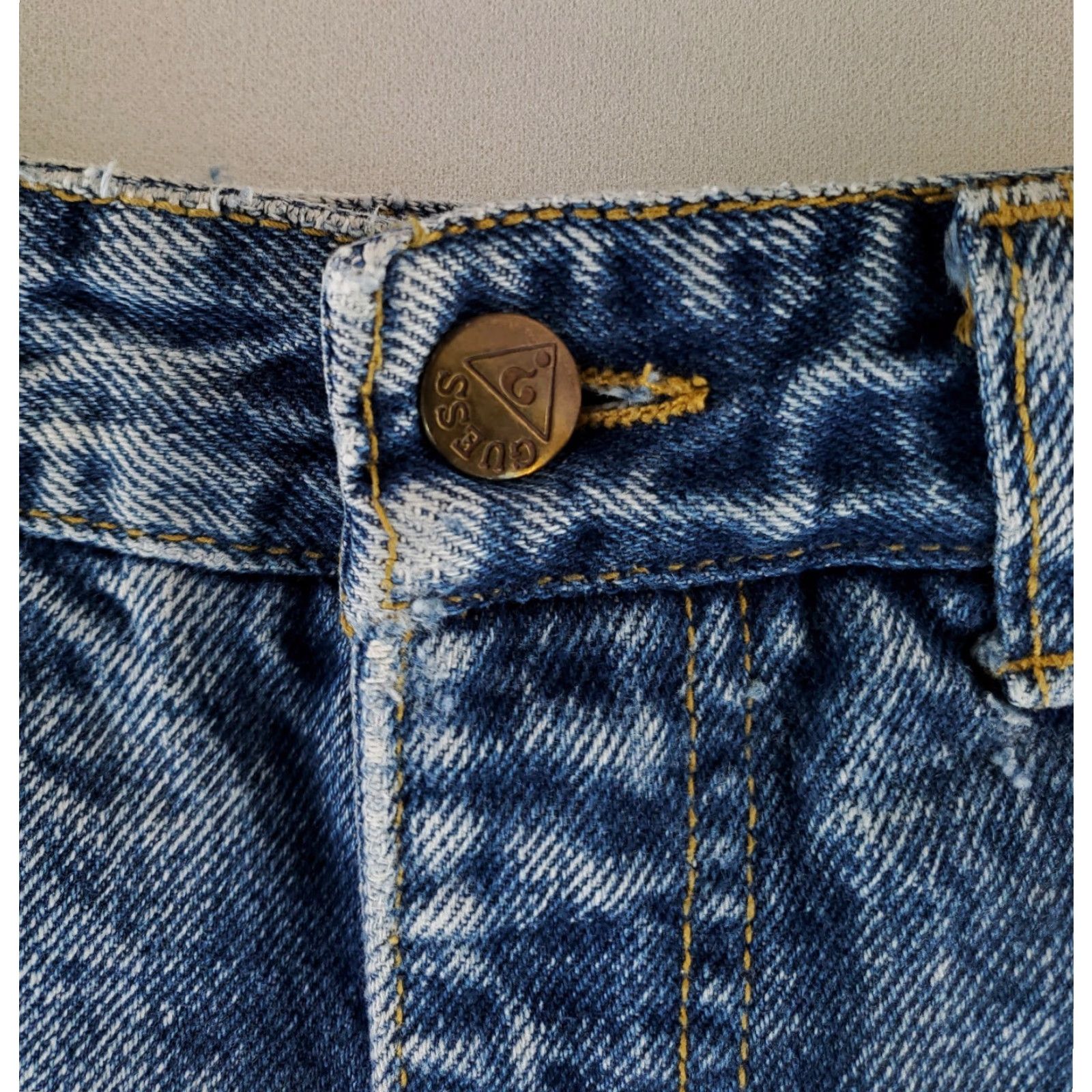 Guess VINTAGE GUESS 80s Georges Marciano Blue Jeans Acid Wash Womens 28x26.5 30 Sized 28 Blue Ladies Tapered Womens Size 28" / US 6 / IT 42 - 2 Thumbnail