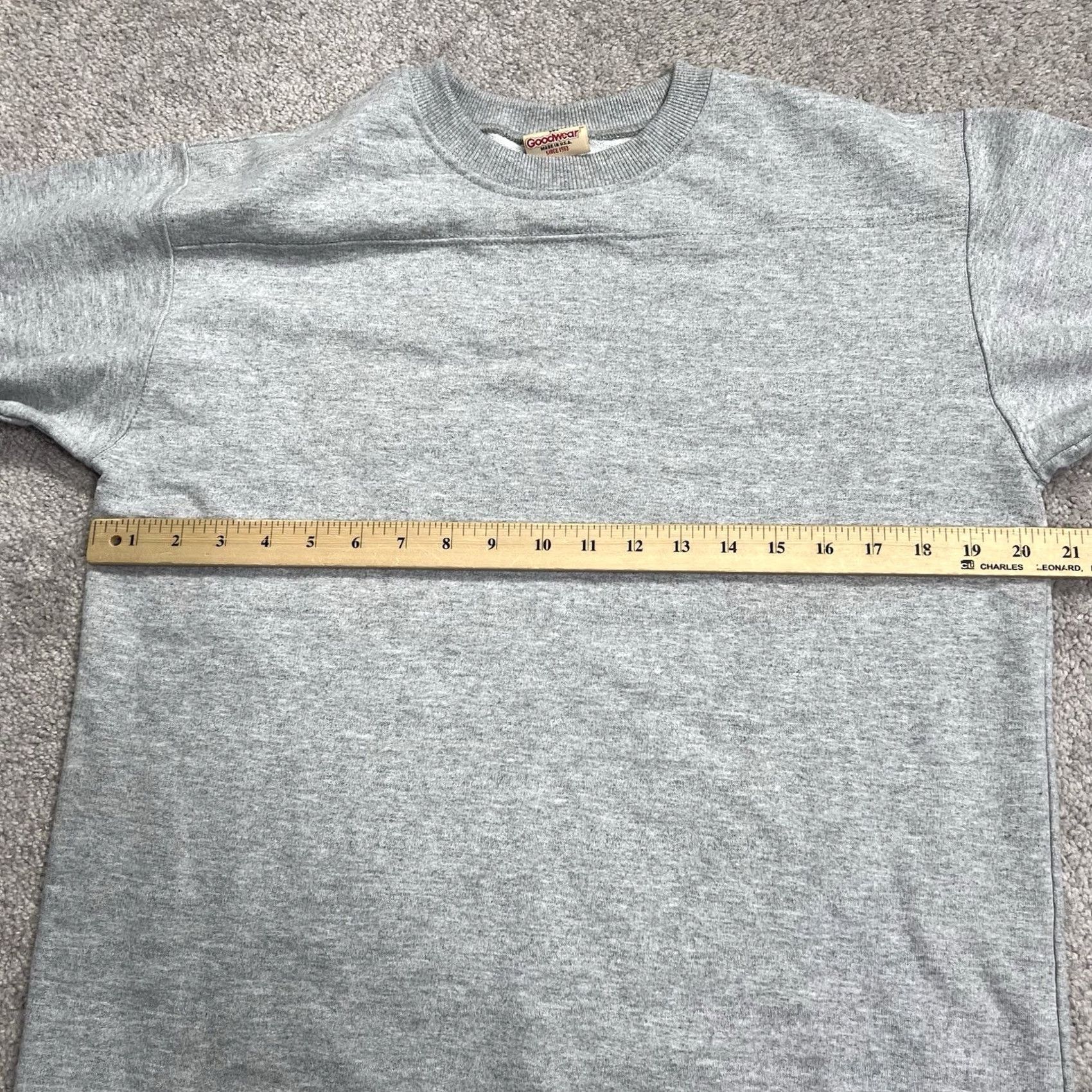 Vintage Goodwear Sweatshirt Adult Medium Pullover Crewneck Gray USA Sit Tight Slim Size US M / EU 48-50 / 2 - 7 Thumbnail