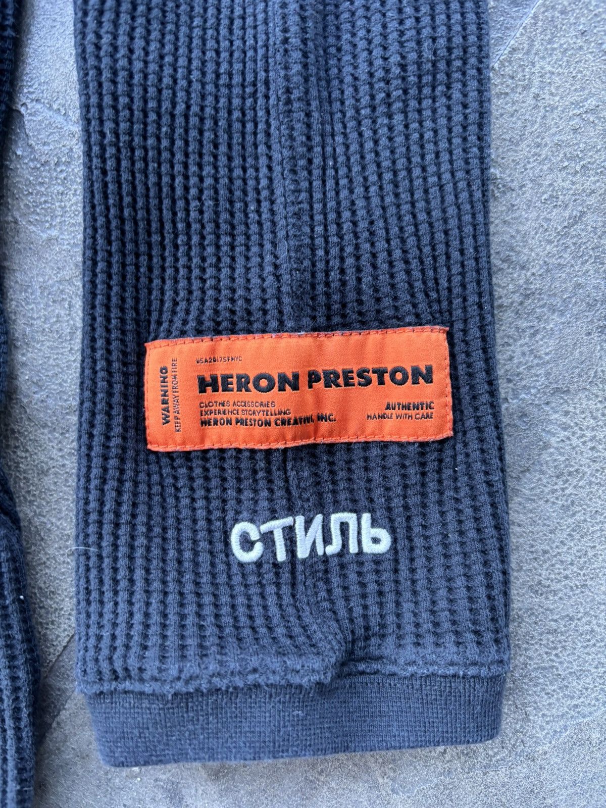 Heron Preston Heron Preston Waffle Knit Printed Sweater Size US XL / EU 56 / 4 - 2 Thumbnail