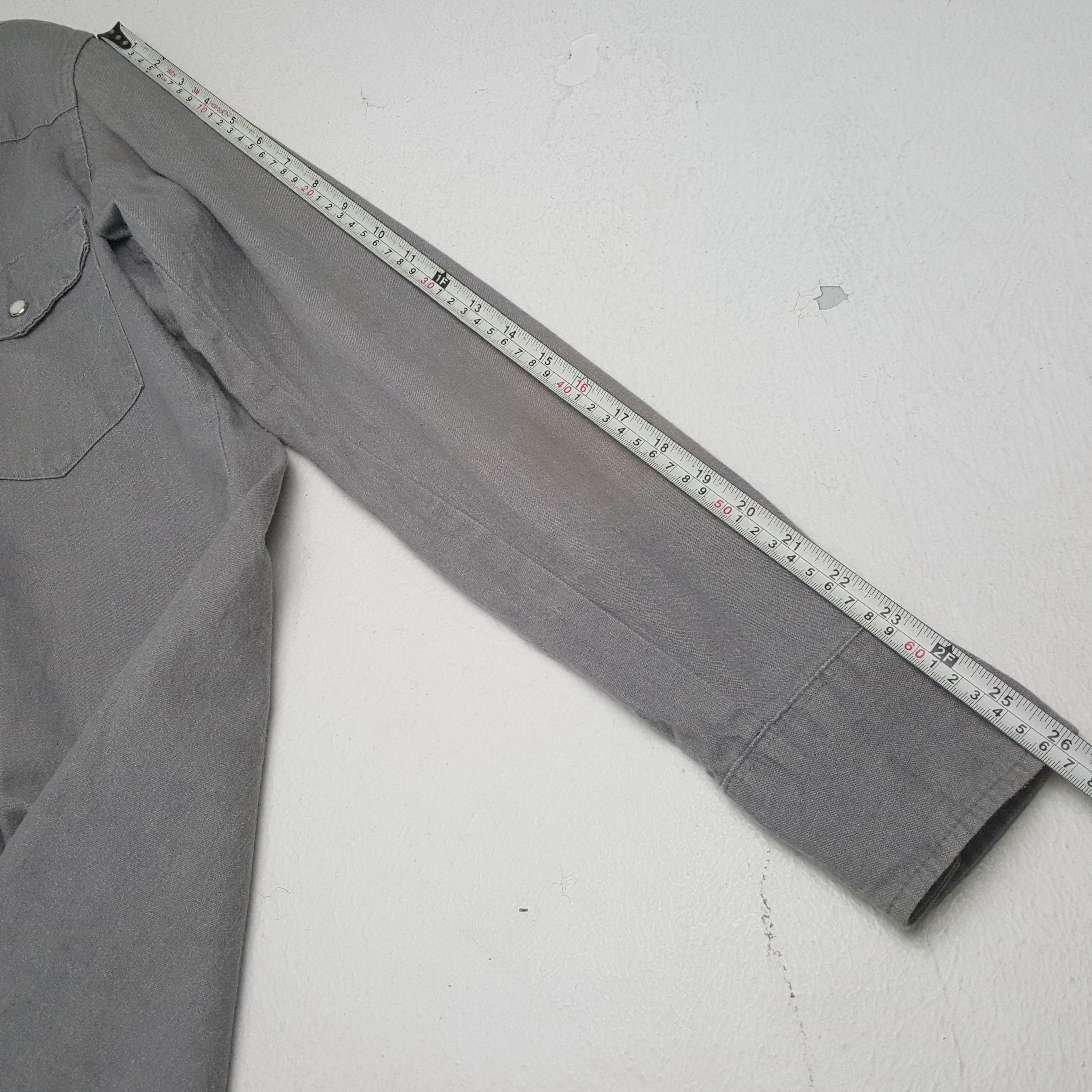 Vintage × Wrangler WRANGLER Casual Style Double Pocket Design Shirt Size US S / EU 44-46 / 1 - 5 Thumbnail