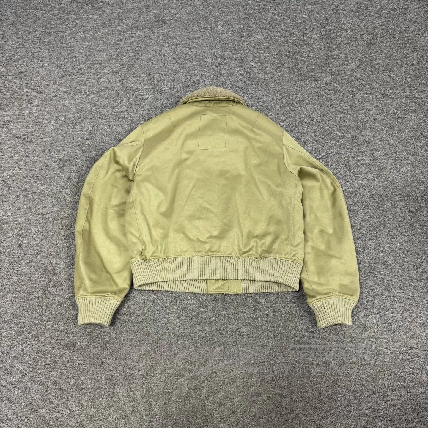 Burberry BURBERRY Fur-lined pilot jacket| Size US M / EU 48-50 / 2 - 2 Thumbnail