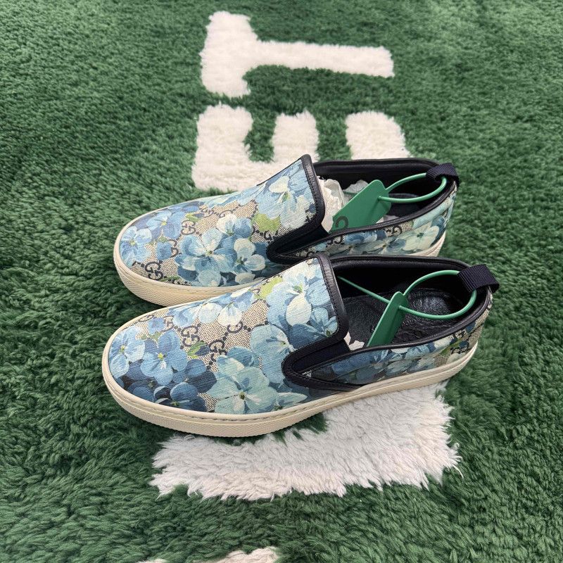 Gucci Gucci Blue Floral Slip-On Sneakers for Men Size US 9.5 / EU 42-43 - 1 Thumbnail