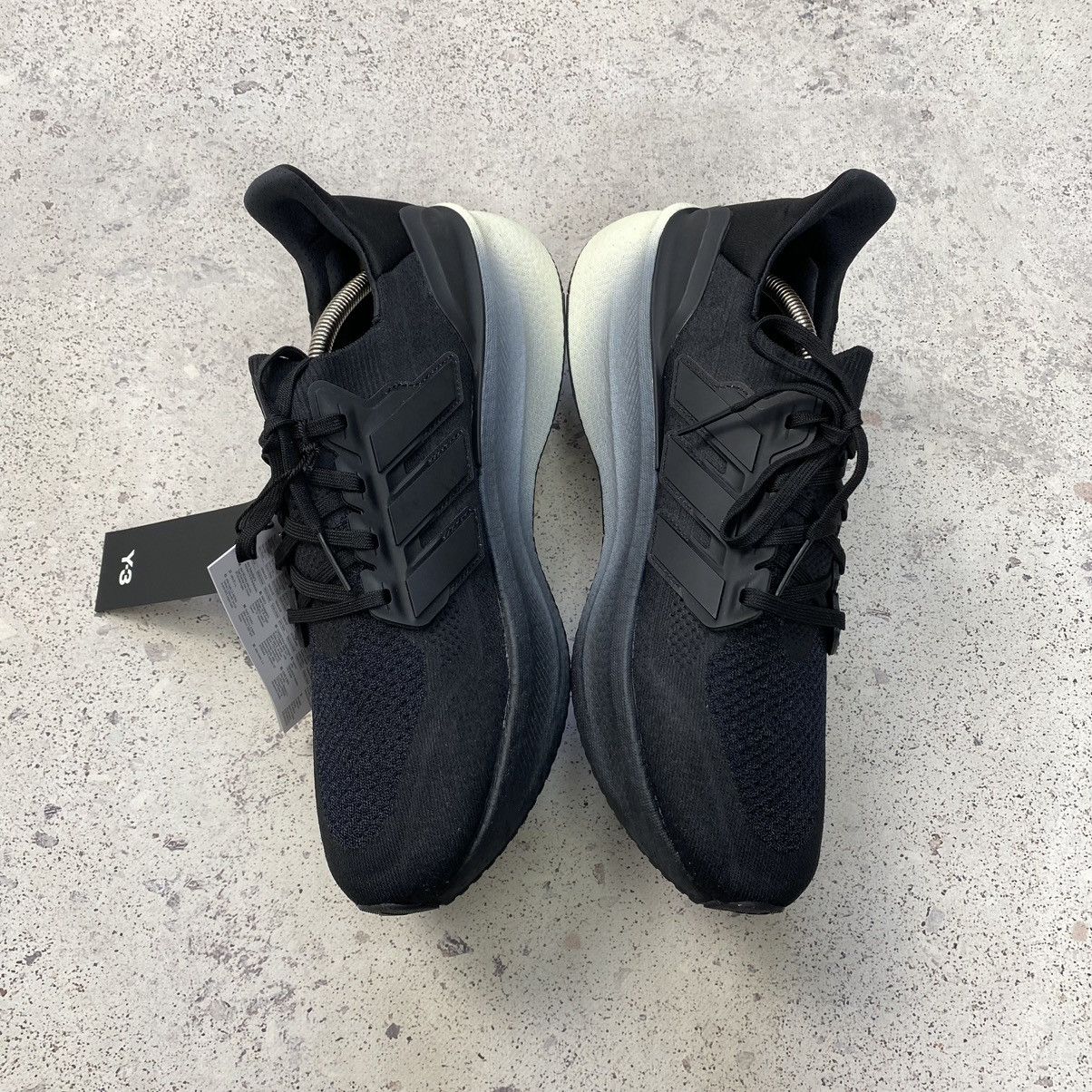 Y-3 Adidas Y-3 Ultraboost 5 Black Orbit Grey JR6647 Size US 11 / EU 44 - 7 Thumbnail