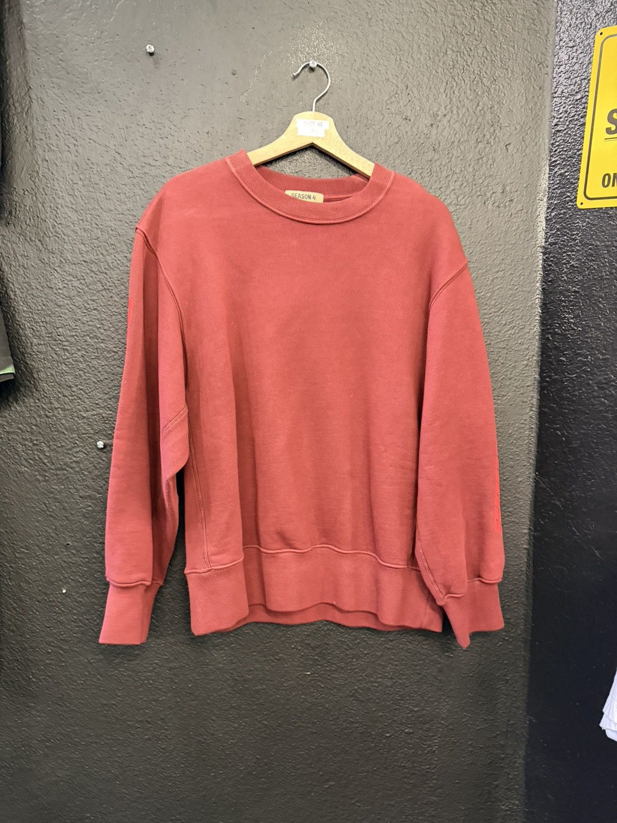 Other Season 4 Crewneck Size US M / EU 48-50 / 2 - 1 Thumbnail