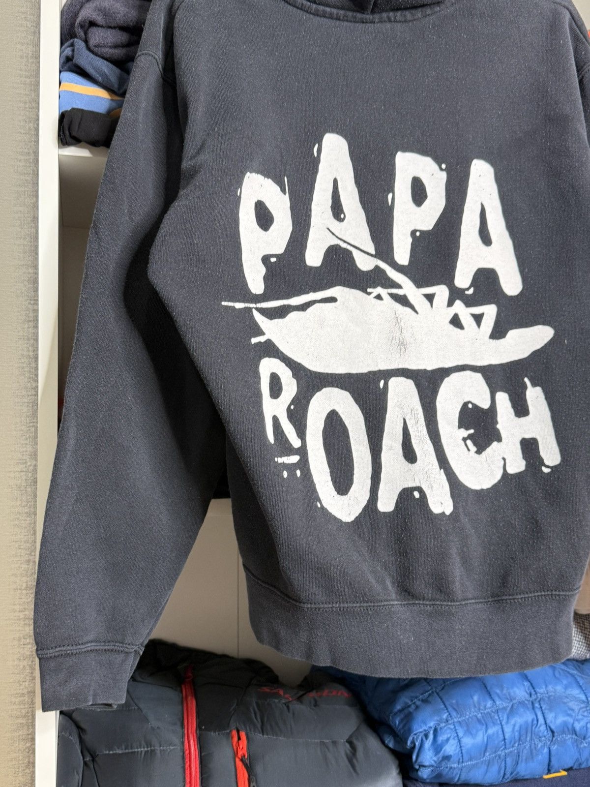 Fruit Of The Loom Vintage Papa Roach Hoodie size M Size US M / EU 48-50 / 2 - 3 Thumbnail