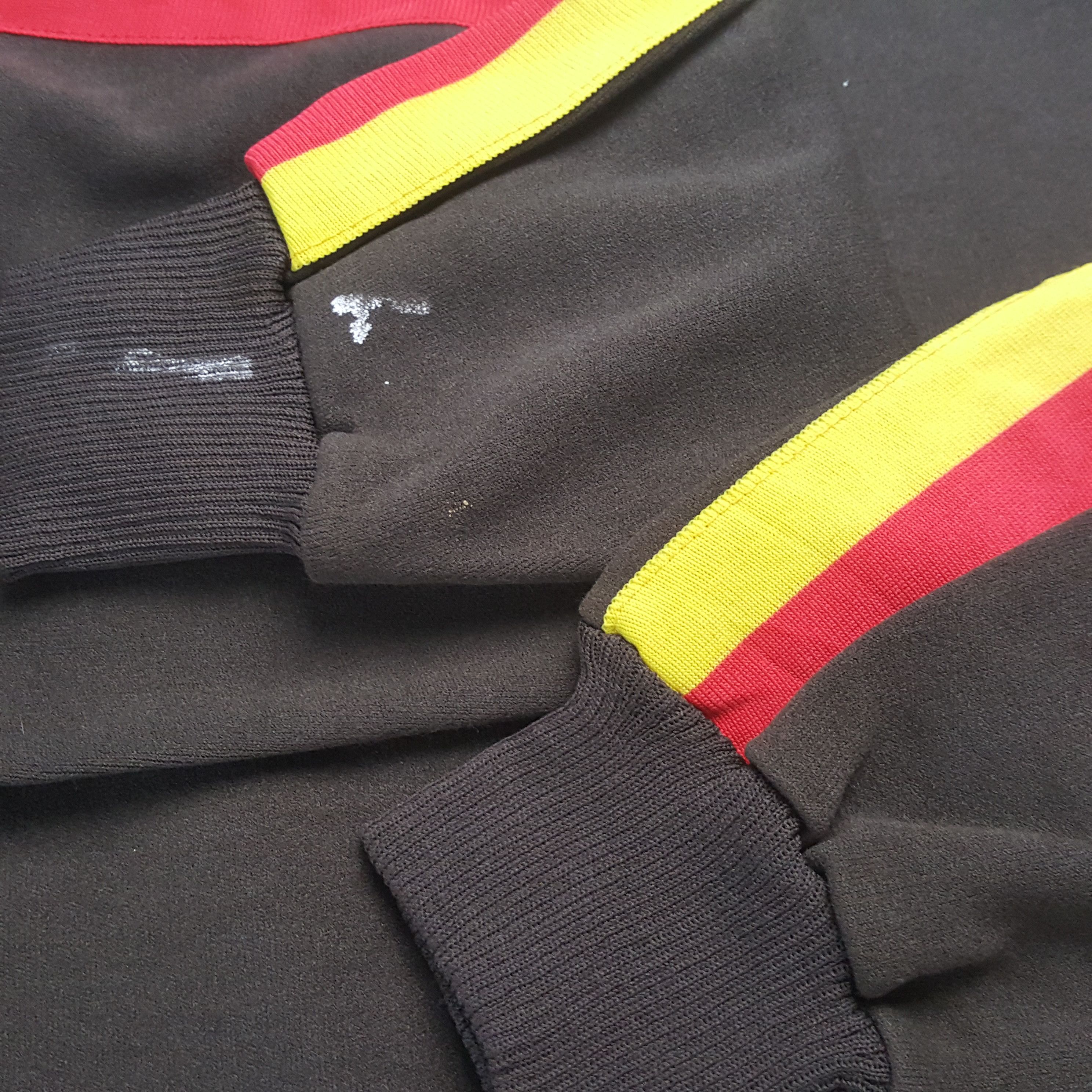 Vintage Vintage East Germany Army Training Sweater RR2 Size US M / EU 48-50 / 2 - 9 Thumbnail