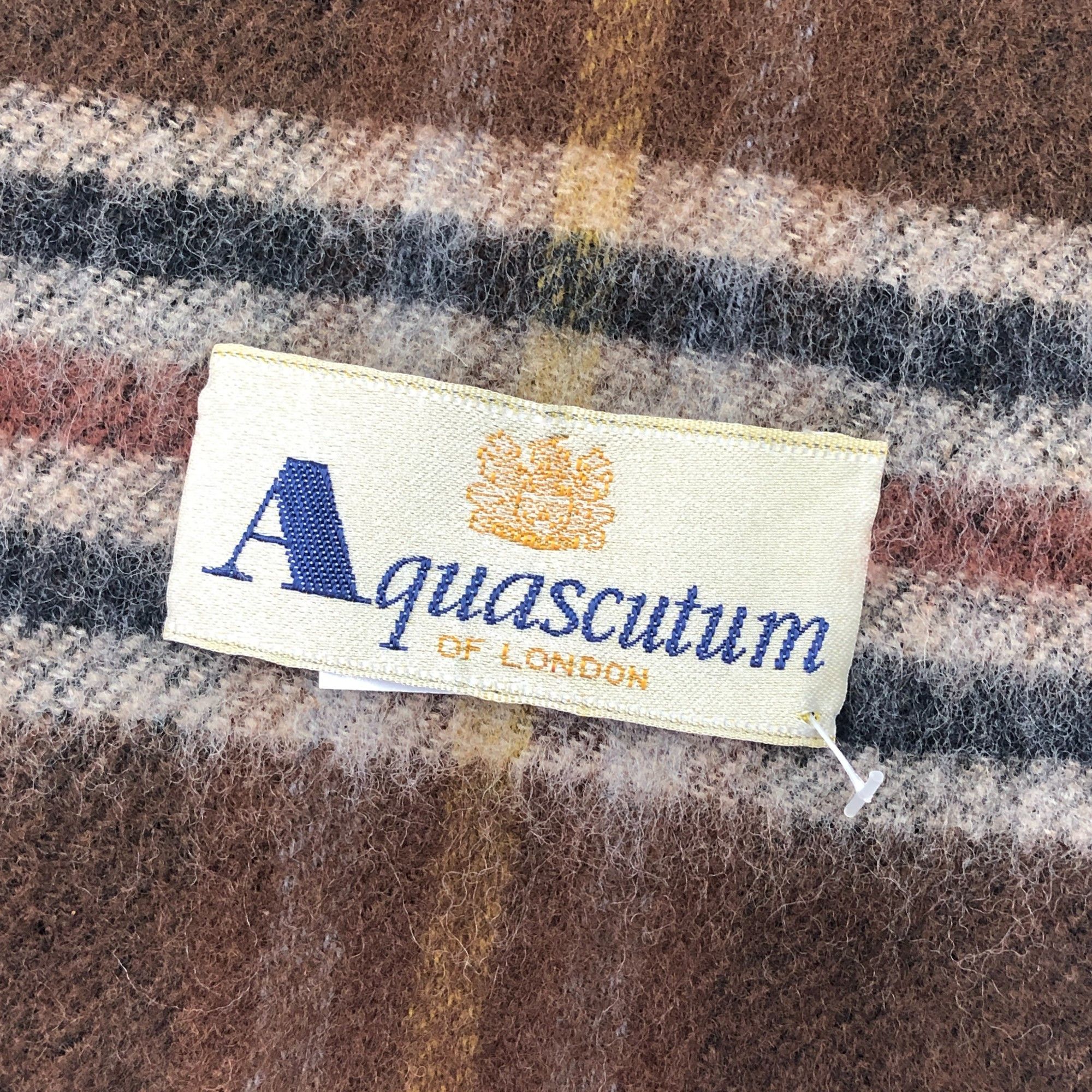 Aquascutum Vintage Aquascutum Scarf Muffler Wool Fringe Winter Scarves Size ONE SIZE - 6 Thumbnail