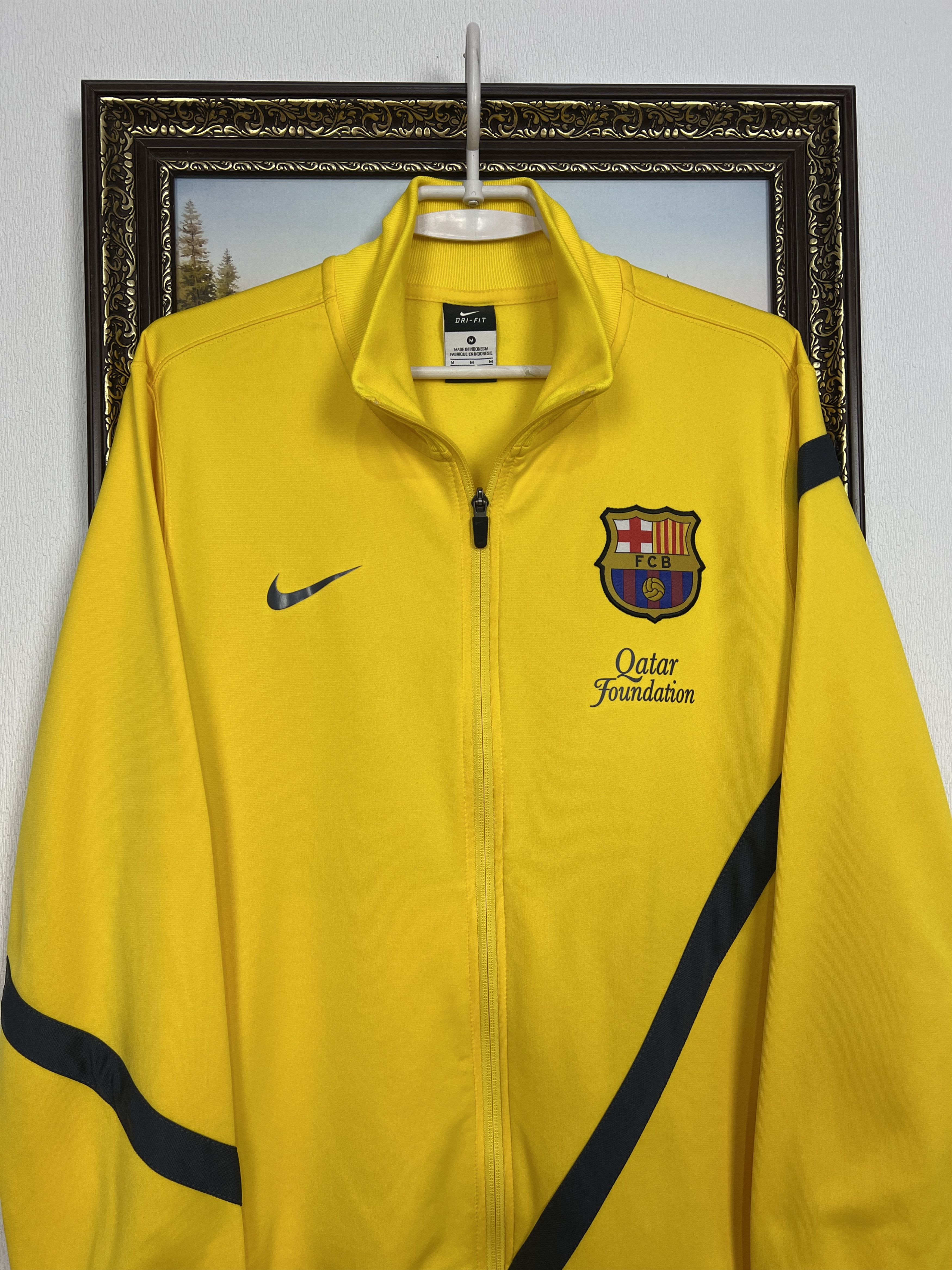 Nike Vintage Nike Barcelona Football Jacket Soccer Track Top Rare Size US M / EU 48-50 / 2 - 2 Thumbnail