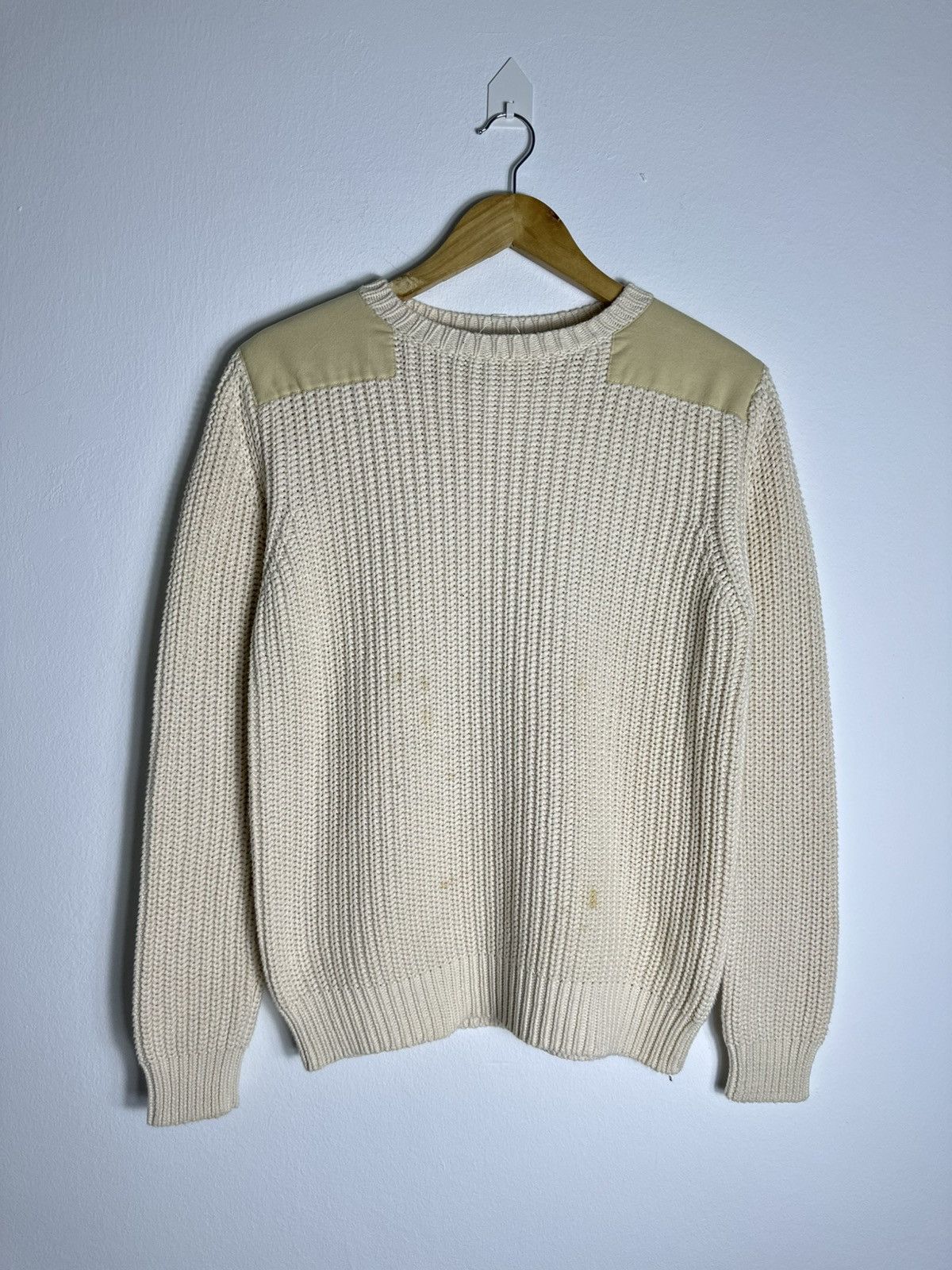 A.P.C. A.P.C Patch Military Knitwear Size US S / EU 44-46 / 1 - 1 Thumbnail