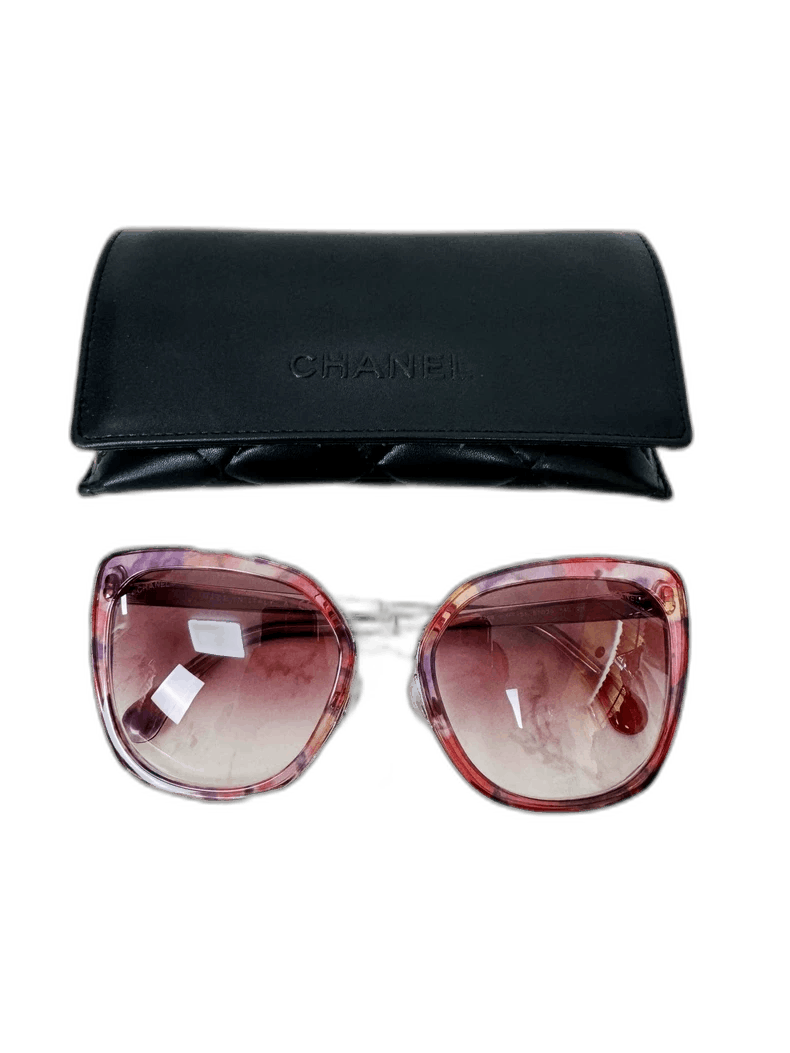 Chanel Chanel Sunglasses with Case Size ONE SIZE - 1 Thumbnail