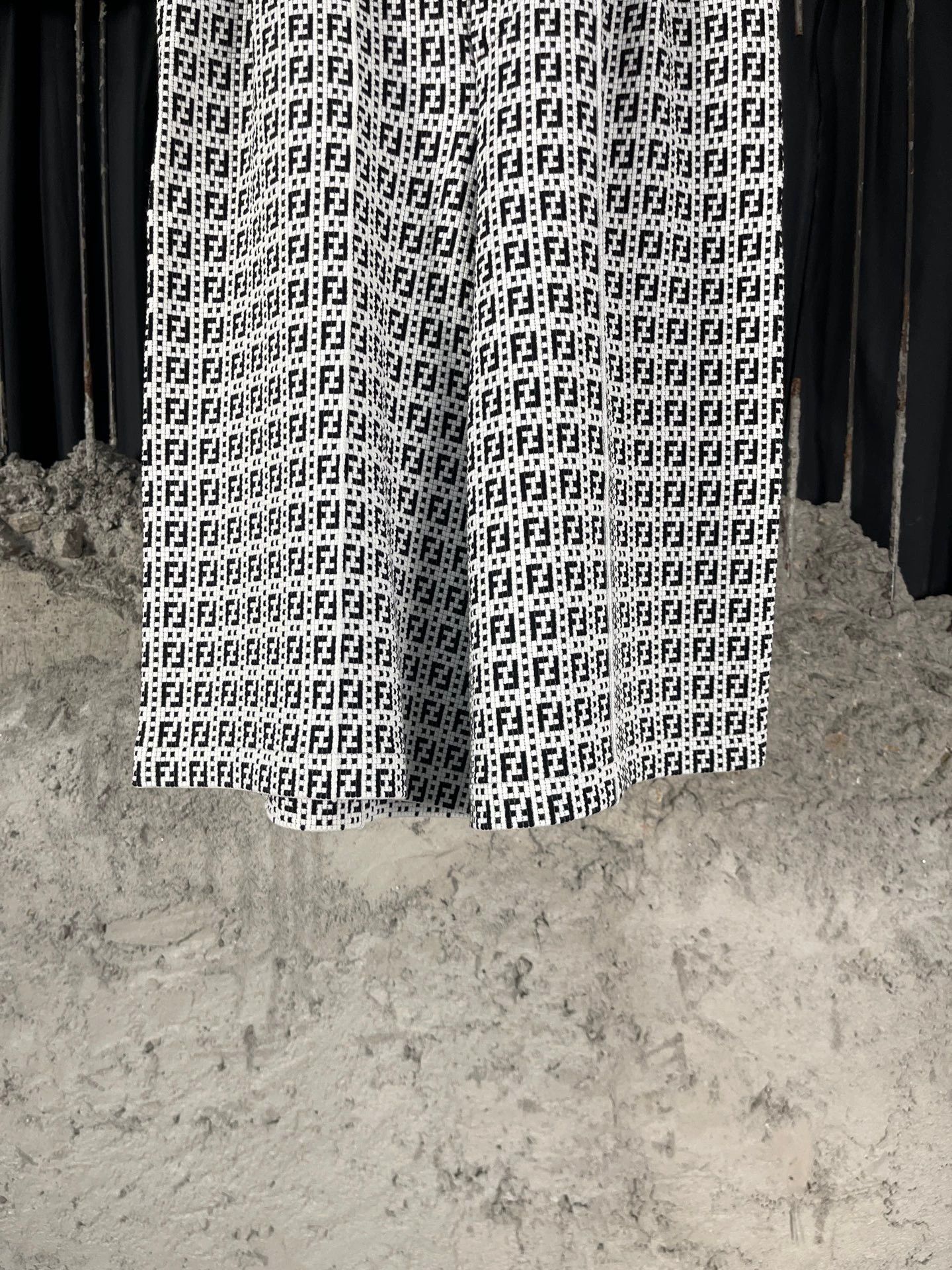 Fendi Fendi Wide-Leg 7/8 Pants 38 New Size 26" / US 2 / IT 38 - 4 Thumbnail
