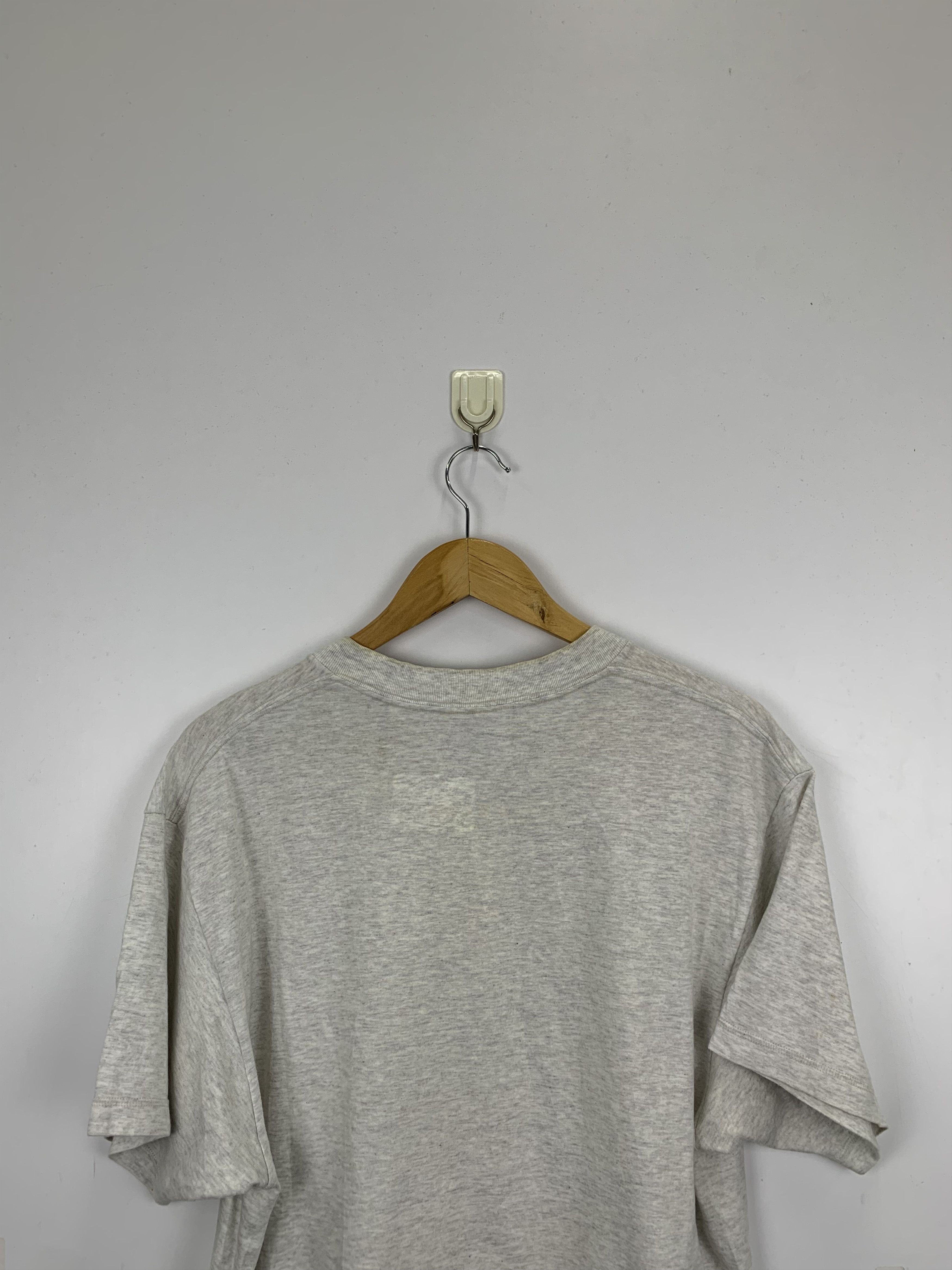 O'Neill × Vintage Vintage 90s Oneill Leaf Made In Japan T Shirt TA0115 Size US M / EU 48-50 / 2 - 4 Thumbnail