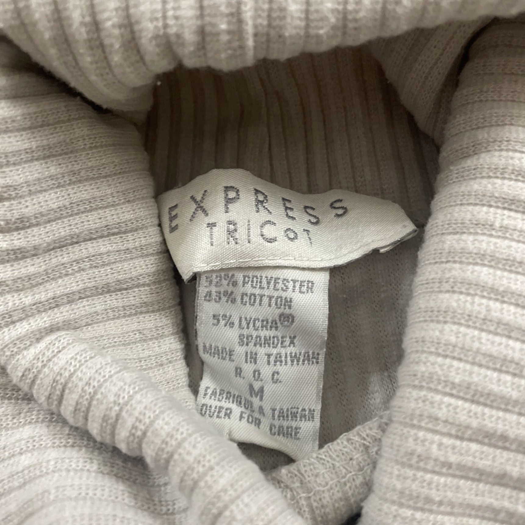 Vintage VINTAGE Tricot Express Sweater Woman M Cream Ribbed Turtleneck 90s Minimalism Knit Pullover Size M / US 6-8 / IT 42-44 - 7 Thumbnail