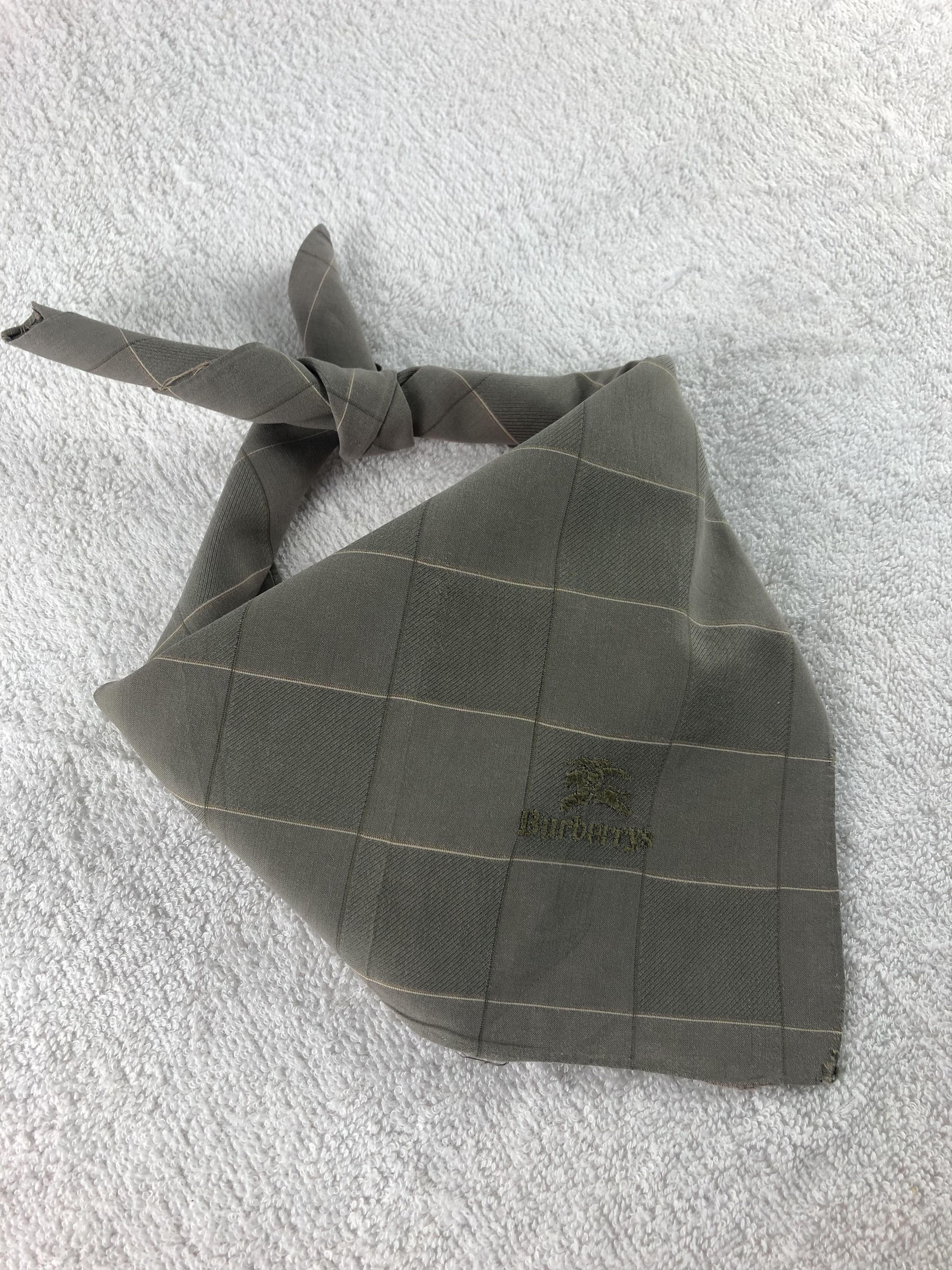 Burberry Burberry Handkerchief / Bandana / Neckerchief Size ONE SIZE - 2 Thumbnail