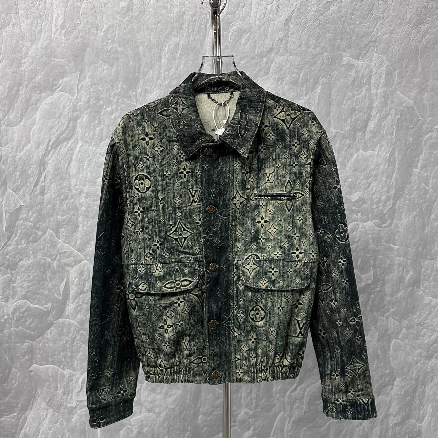 Louis Vuitton louis vuitton dyed denim jacket size 48 Size US M / EU 48-50 / 2 - 1 Thumbnail