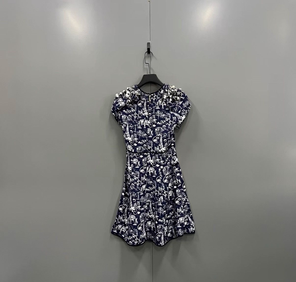 Louis Vuitton Louis Vuitton LV Floral Dress J41 Size S / US 4 / IT 40 - 2 Thumbnail