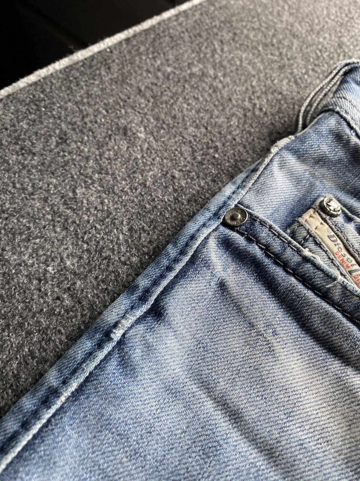 Diesel 🔥Opium Punk Diesel Buster regular slim tapered jeans 31 y2k Size US 31 - 20 Thumbnail