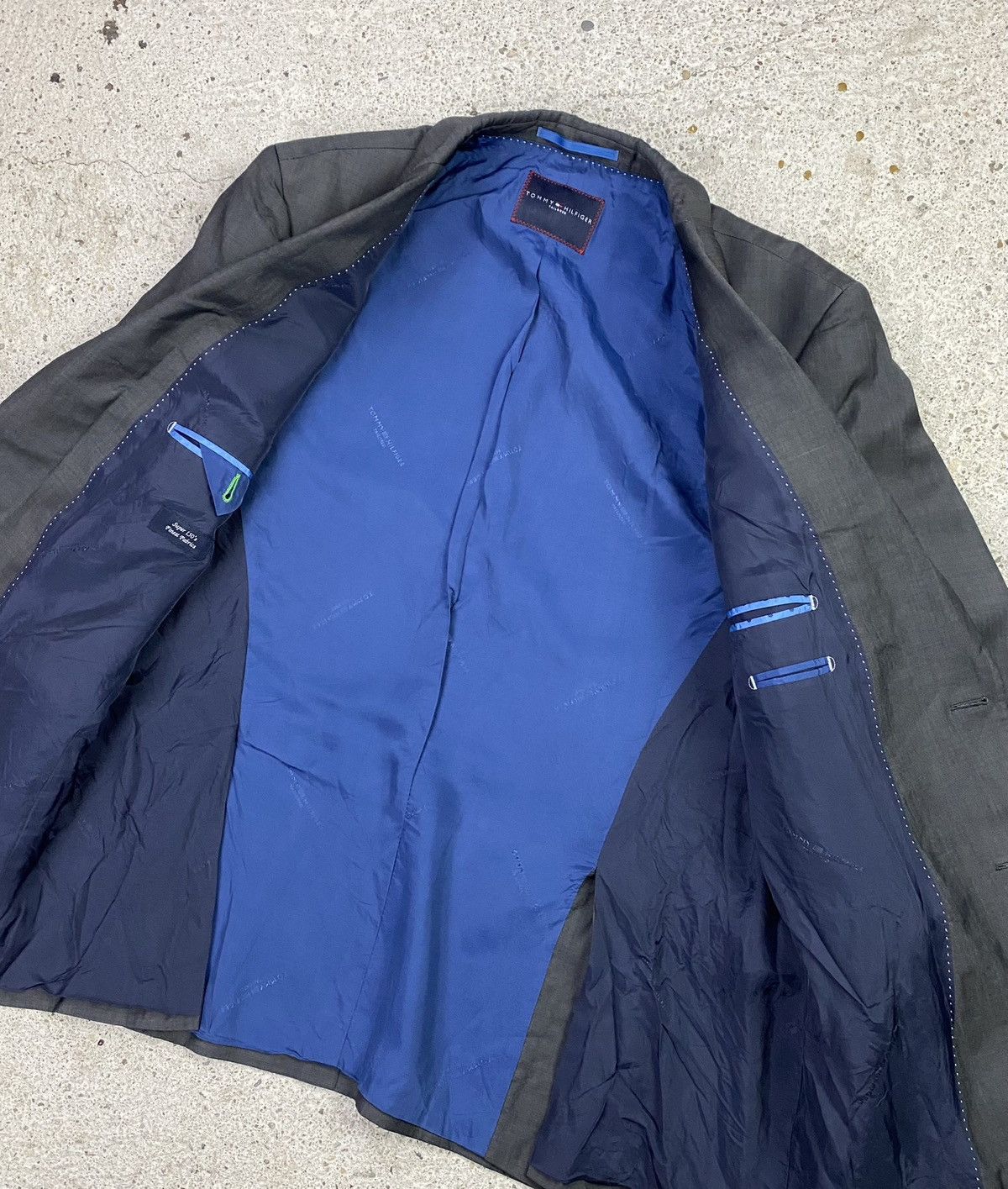 Tommy hilfiger suit grey old money classy