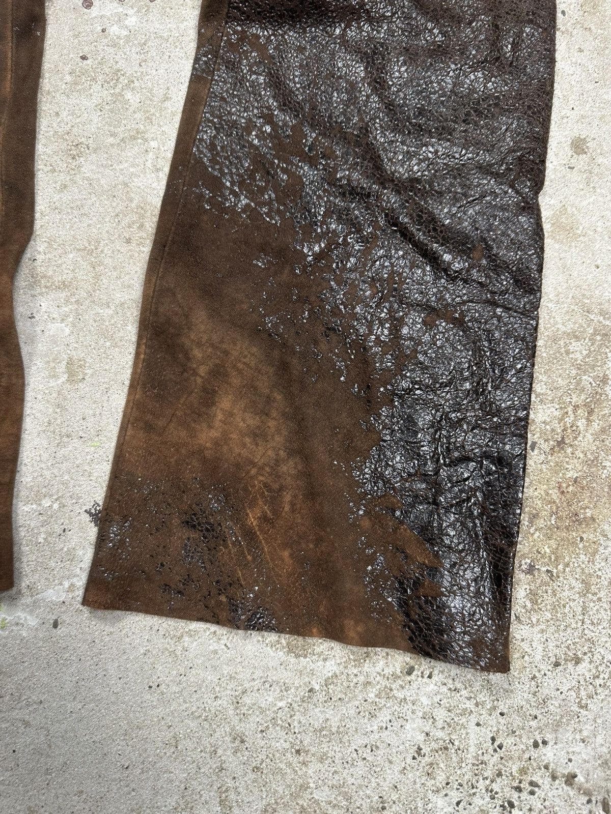 Roberto Cavalli AW2000 Roberto Cavalli Brown Leather Eroded Burnt Pants Size US 30 / EU 46 - 3 Thumbnail