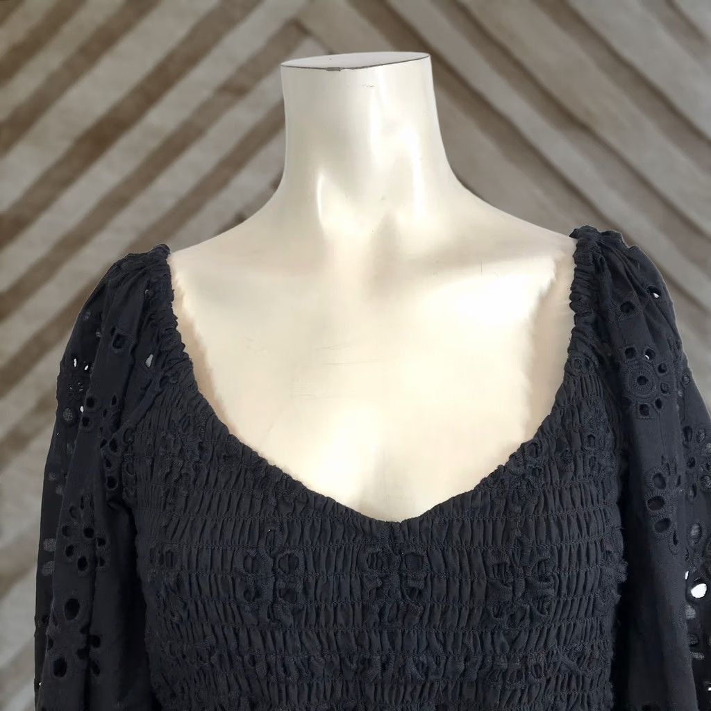 Vintage CHASOR Black Eyelet Smocked Peplum Blouse Puff Sleeve V-Neck Womens S Size S / US 4 / IT 40 - 1 Thumbnail