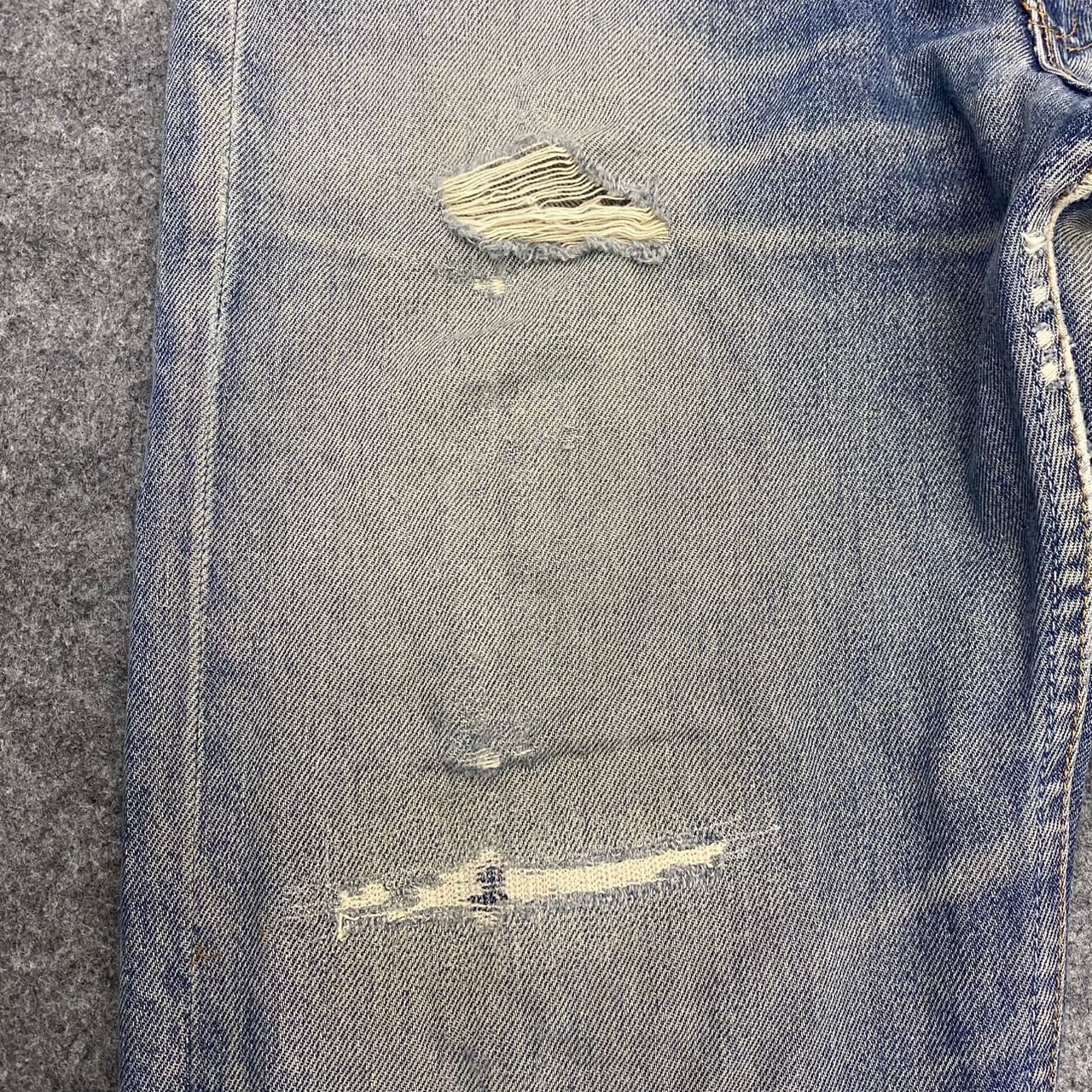 Levi's 💥Vintage 90s Levis 501 Distressed denim Kurt Cobain Style Size US 32 / EU 48 - 12 Thumbnail