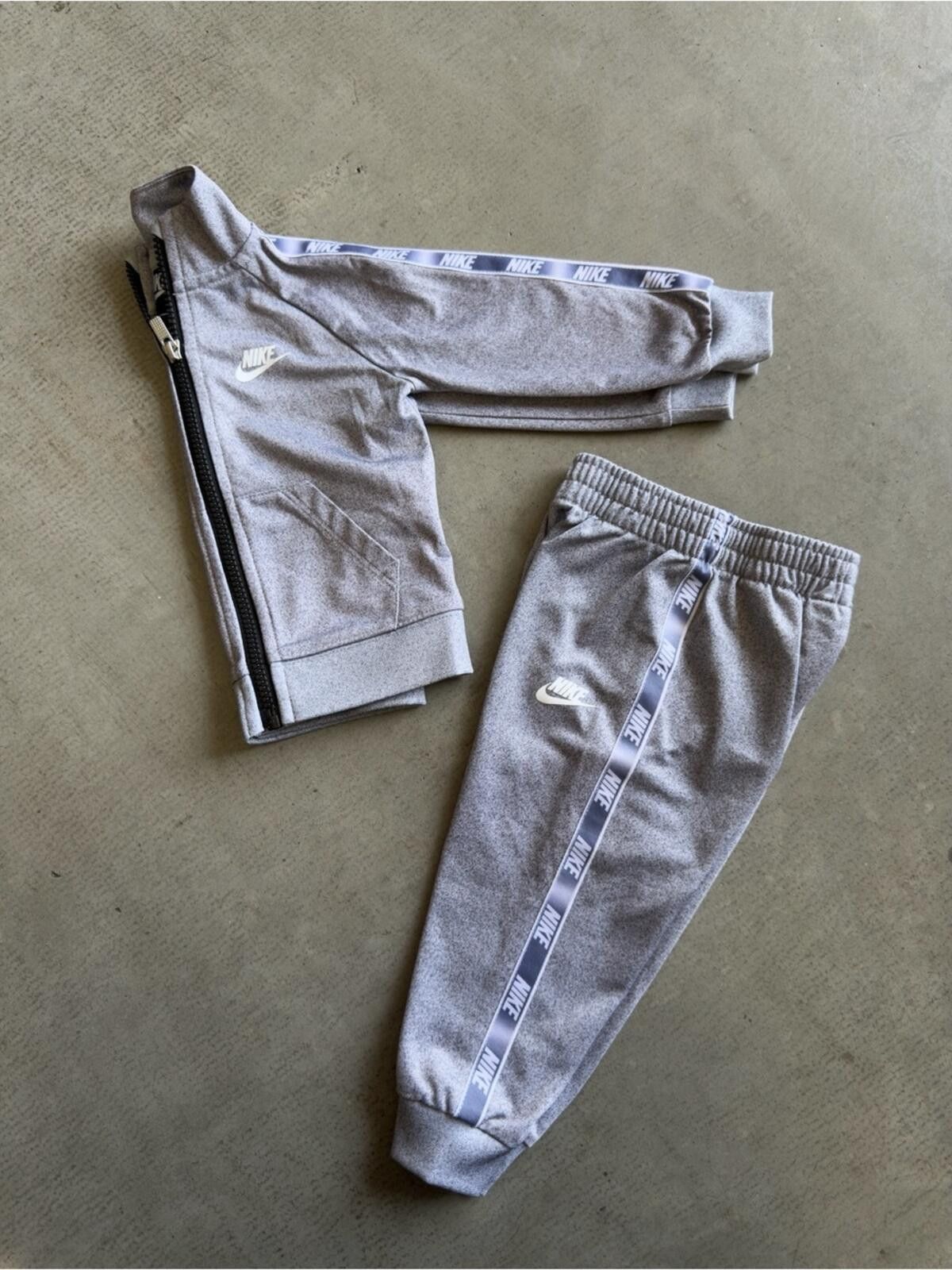 Nike Nike / 2pc Tracksuit Set / Logo Tape 12M / Gray Size ONE SIZE - 4 Thumbnail