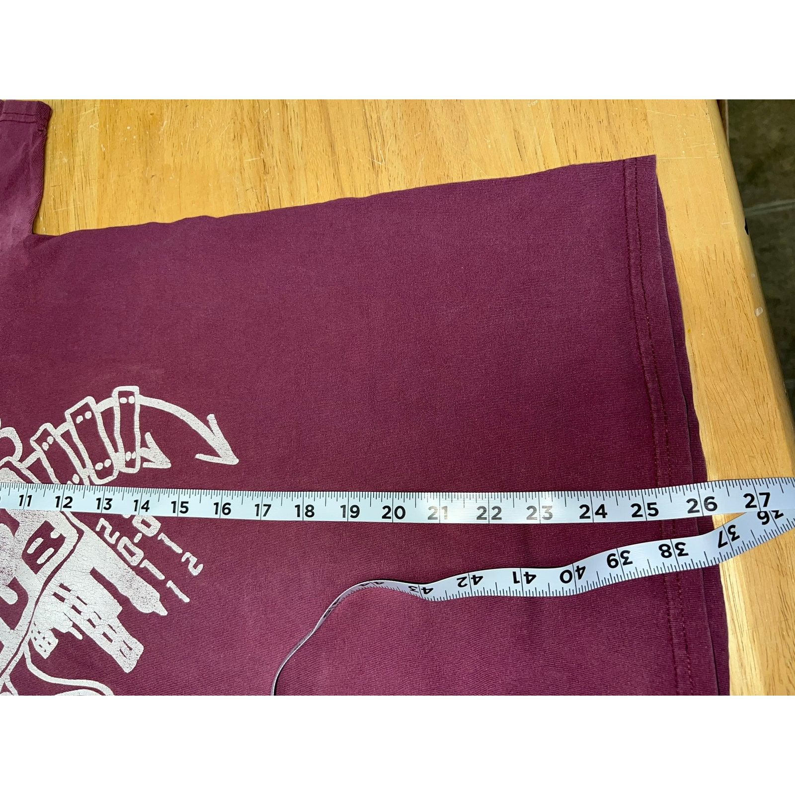 Gildan Art Club Shirt 2011 2012 Artwork School Red Tee Shirt Medium Size US M / EU 48-50 / 2 - 9 Thumbnail