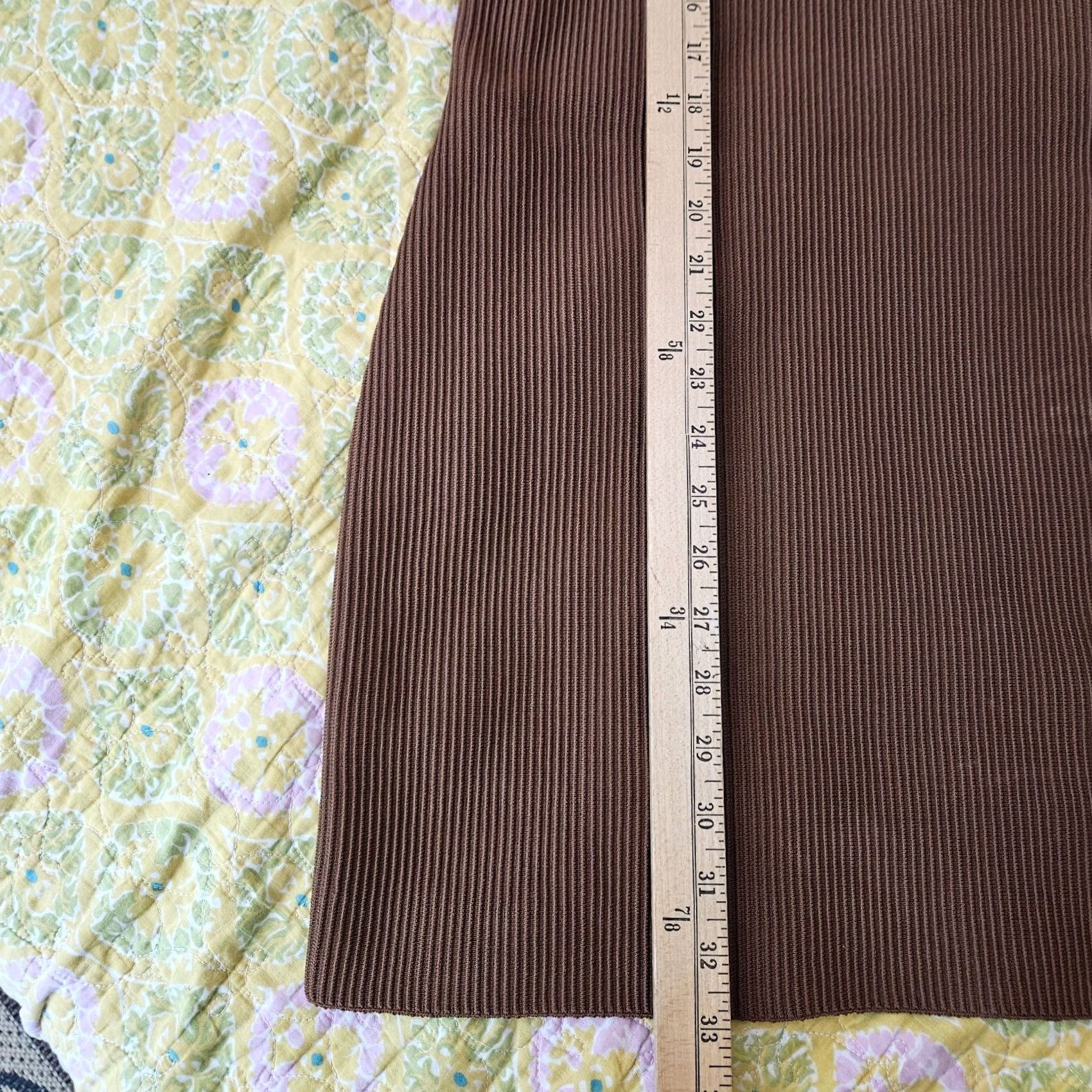 Aritzia Aritzia Babaton Brown Sculpt Ribbed Knit Cross Halter Mini Dress M Body Women Short Sleeve Seasonal All Size M / US 6-8 / IT 42-44 - 6 Thumbnail