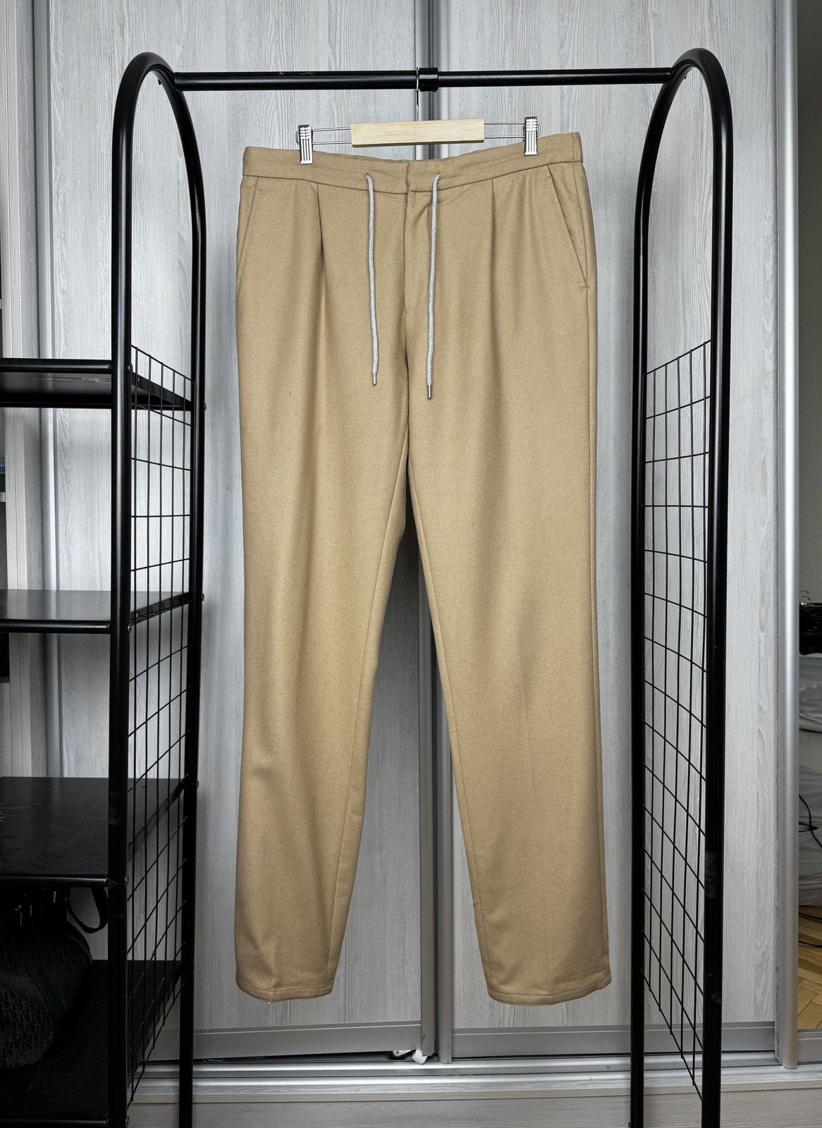 Suitsupply Suitsupply Ames Pleat Pure Wool Flannel Drawstring Pants 52 Size US 36 / EU 52 - 1 Thumbnail