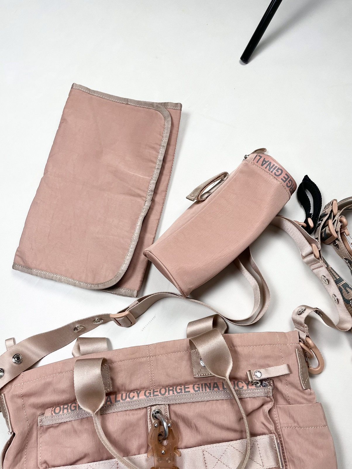 Japanese Brand George Gina & Lucy Little Styler Pink Alyx Carabiner Bag GGL Size ONE SIZE - 15 Thumbnail
