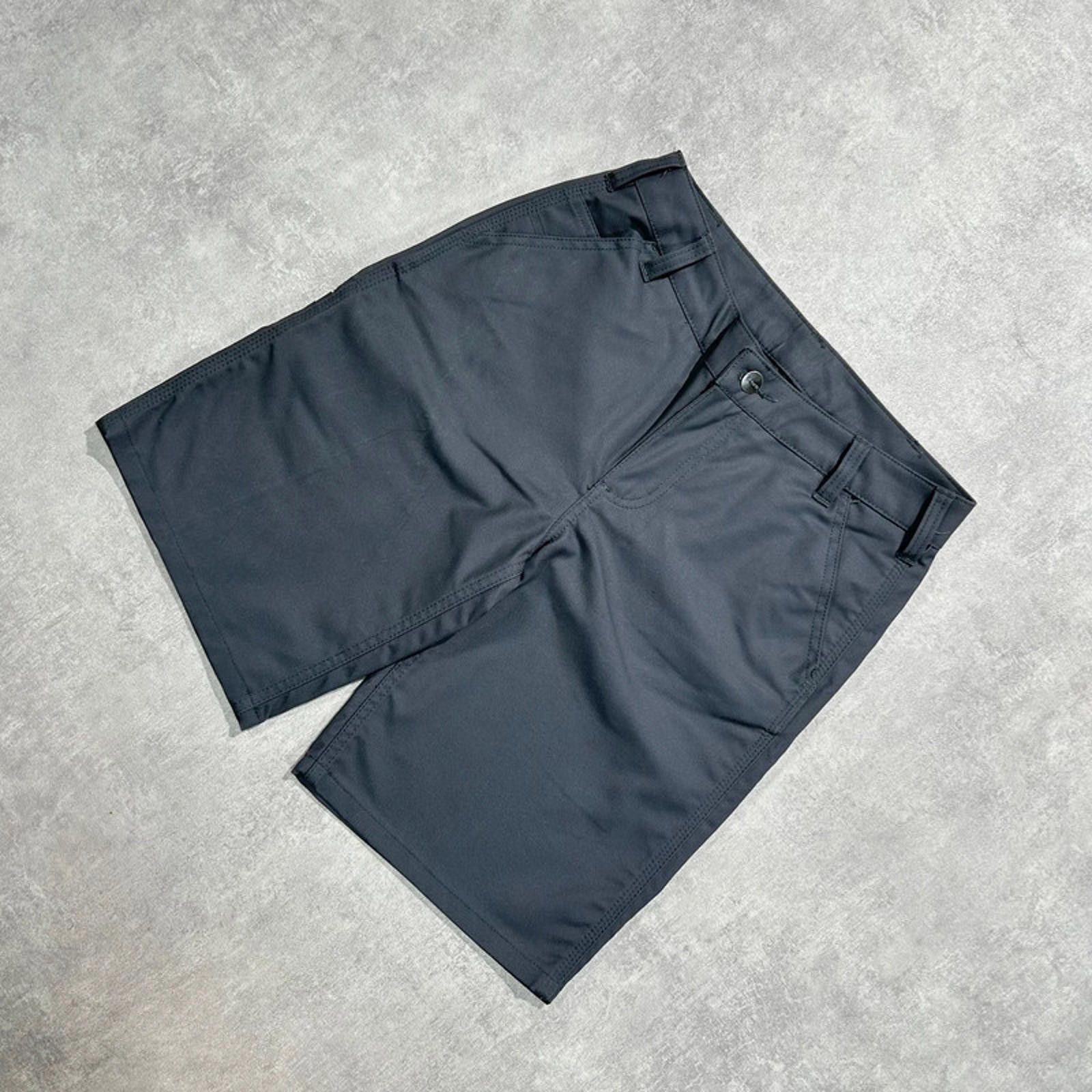 Carhartt Carhartt shorts, W28 Size US 28 / EU 44 - 2 Thumbnail